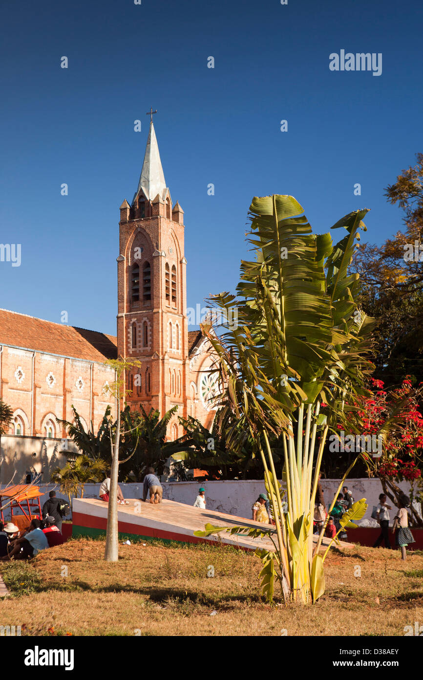 Madagaskar, Ambalavao, Marktplatz und Kirche Stockfoto