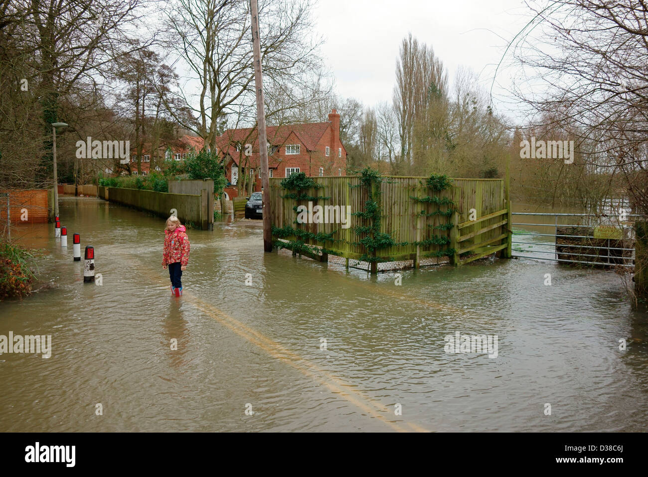 Straßen und Häuser überschwemmt in Henley upon Thames Stockfoto