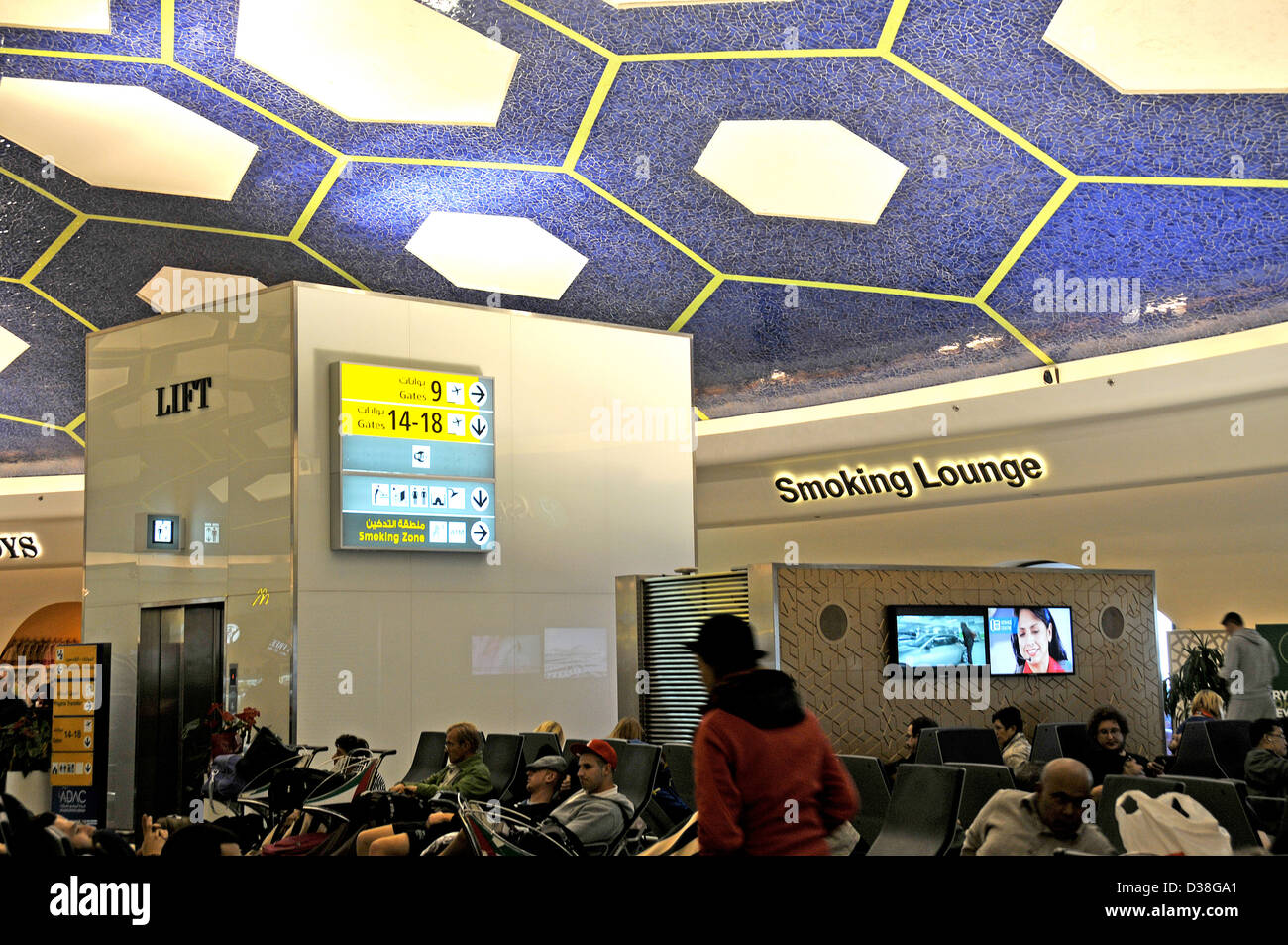 Smoking Lounge Abu Dhabi Internationalen Flughafen Stockfoto