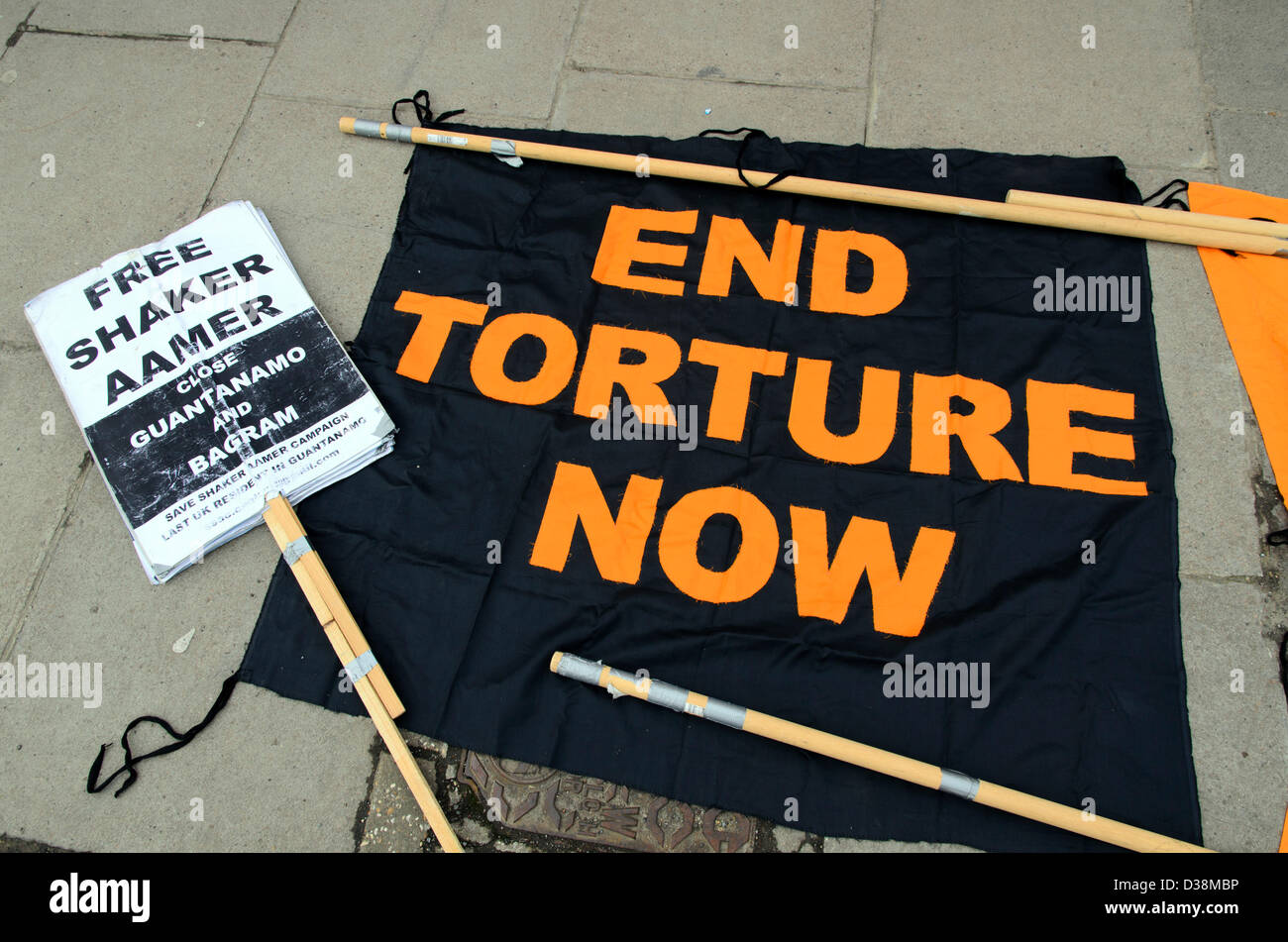 Demo "Stand Up For Shaker Aamer" durch die Shut Down Guantánamo-Kampagne in Parliament Square - Shaker Aamer markiert sein 11. Jahr der Inhaftierung ohne Anklage oder Gerichtsverfahren in Guantánamo Bay Stockfoto