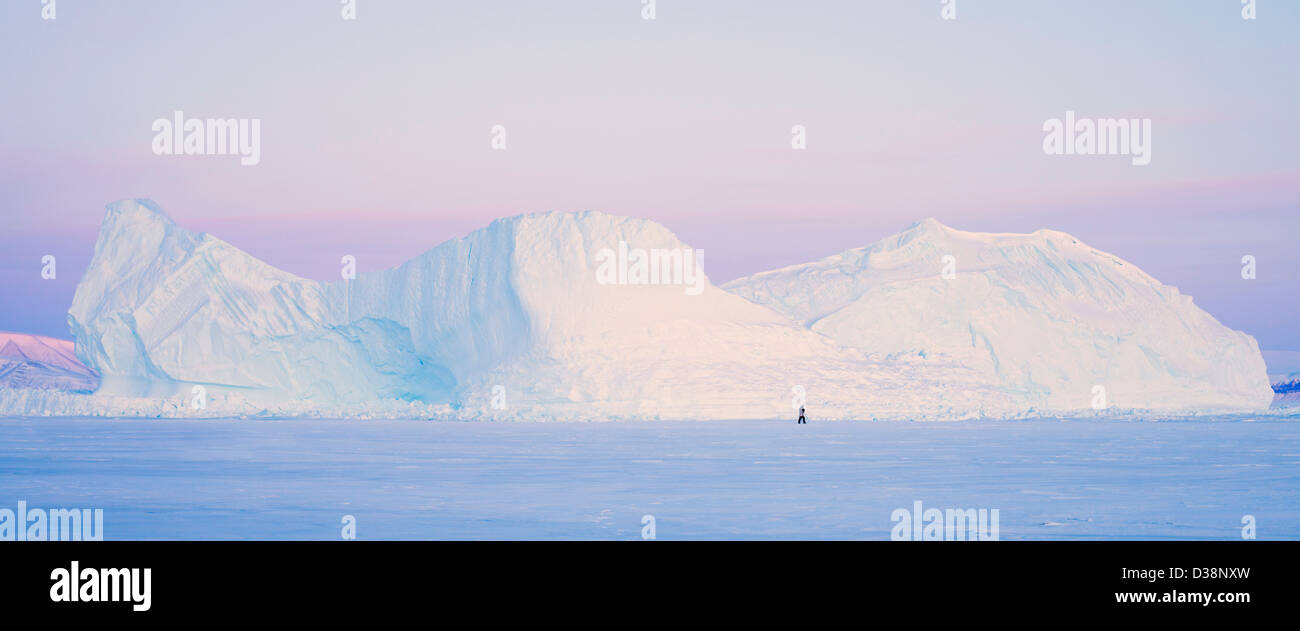 Mit Blick auf verschneite Gletscherlandschaft Stockfoto