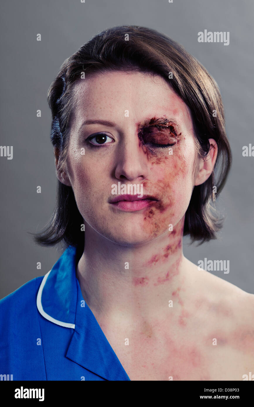 Darstellung der Frau Mitte geteilt Stockfoto