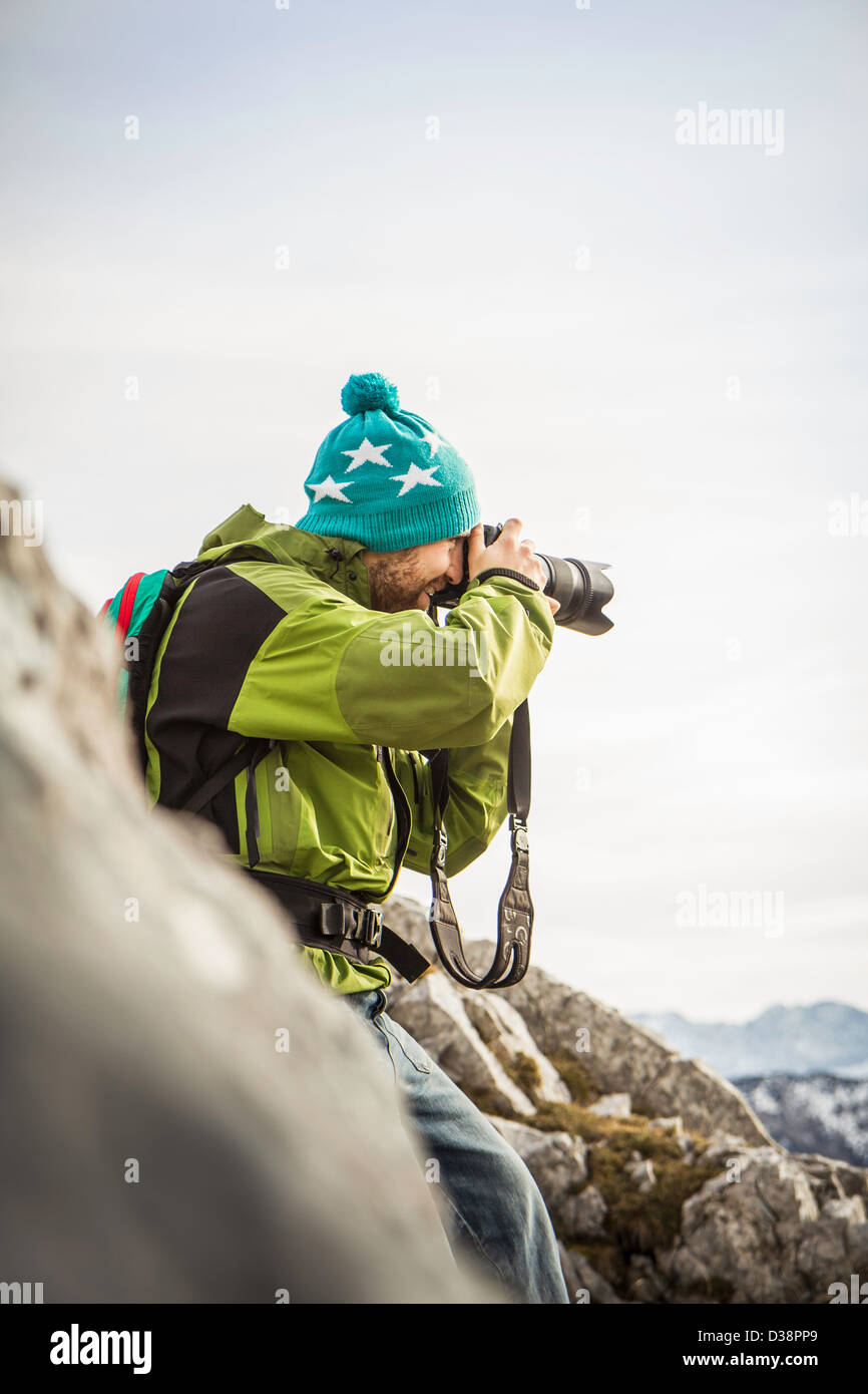 Wanderer im ländlichen Landschaft zu fotografieren Stockfoto