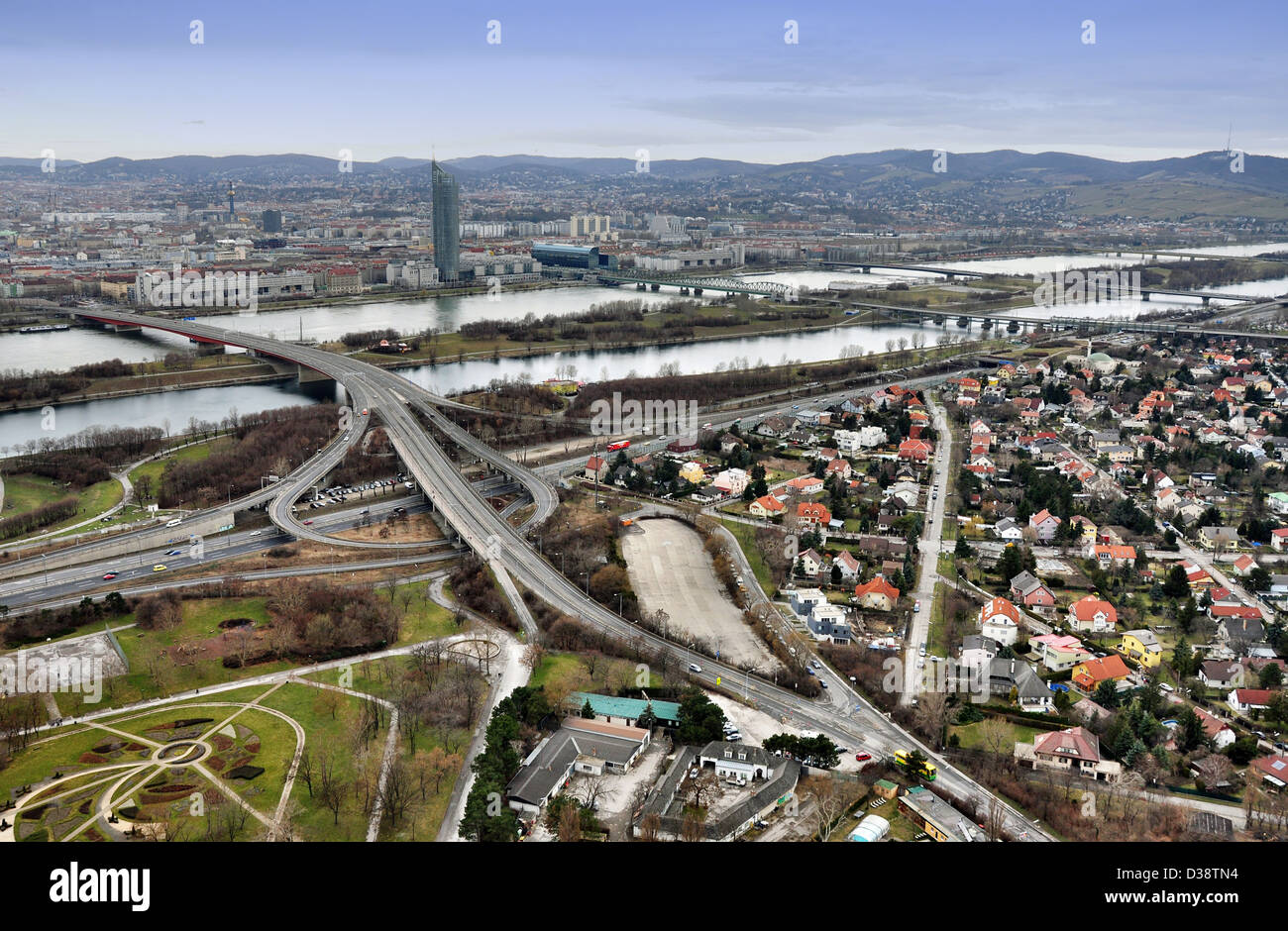 Vienna Stadtbild mit Donau, neue Donau, Kreuzung und vier Brücken Stockfoto
