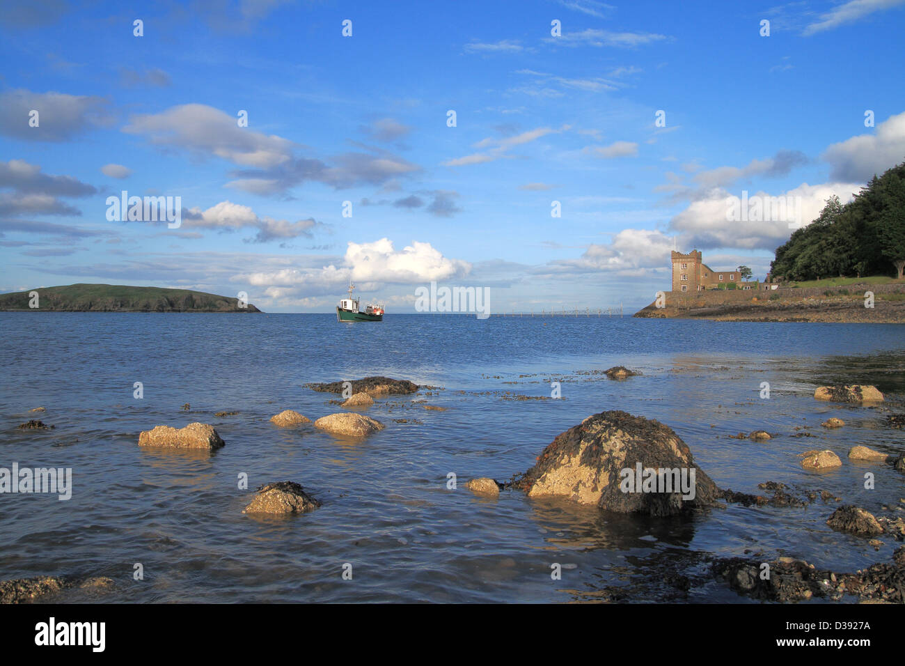 Balcary Bucht mit Turm Teil der Auchencairn Bay, Dumfries & Galloway, Schottland, Großbritannien Stockfoto