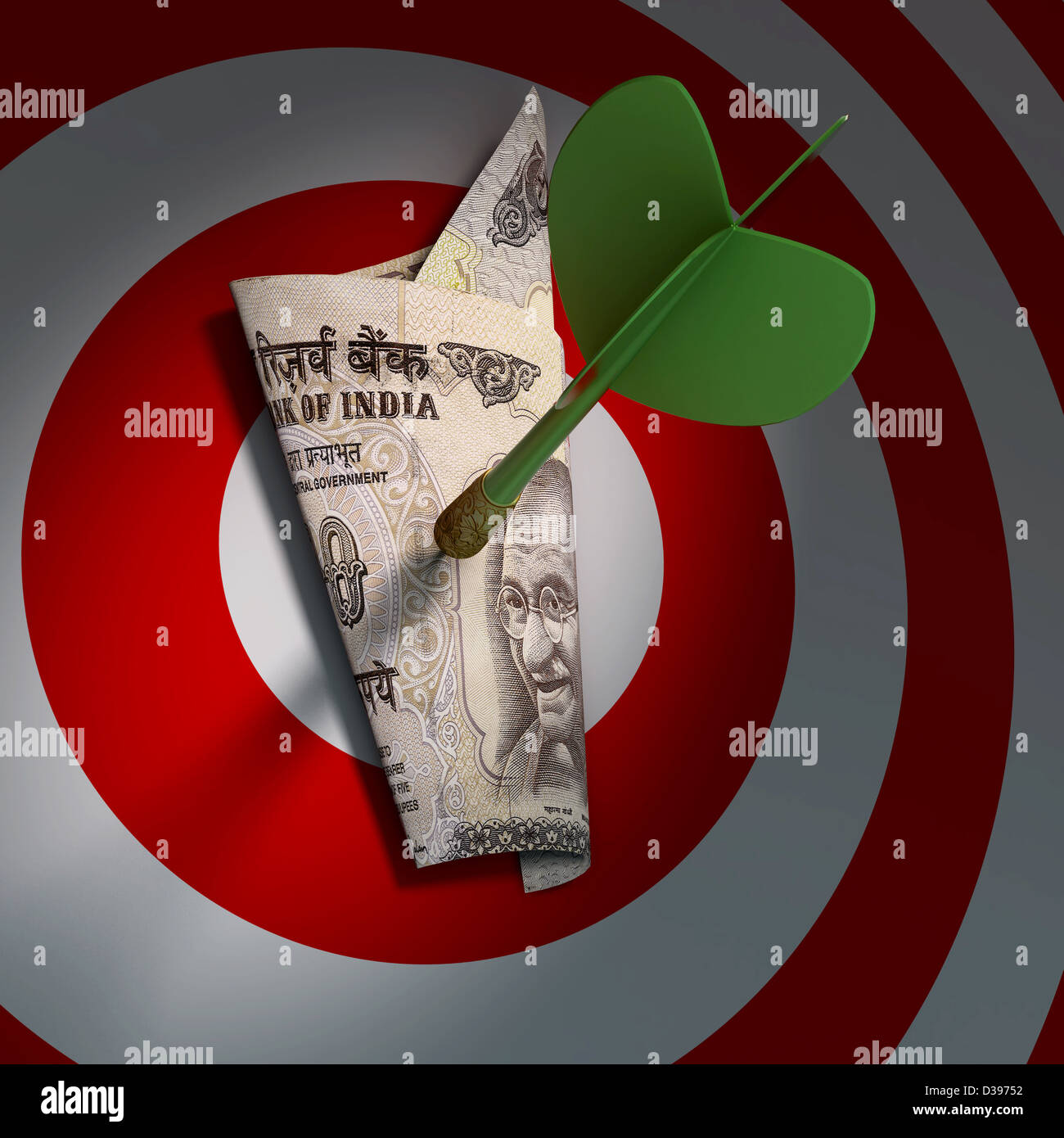Konzeptionelle Schuss von Dart mit indischen Geldschein an Bord stecken Stockfoto