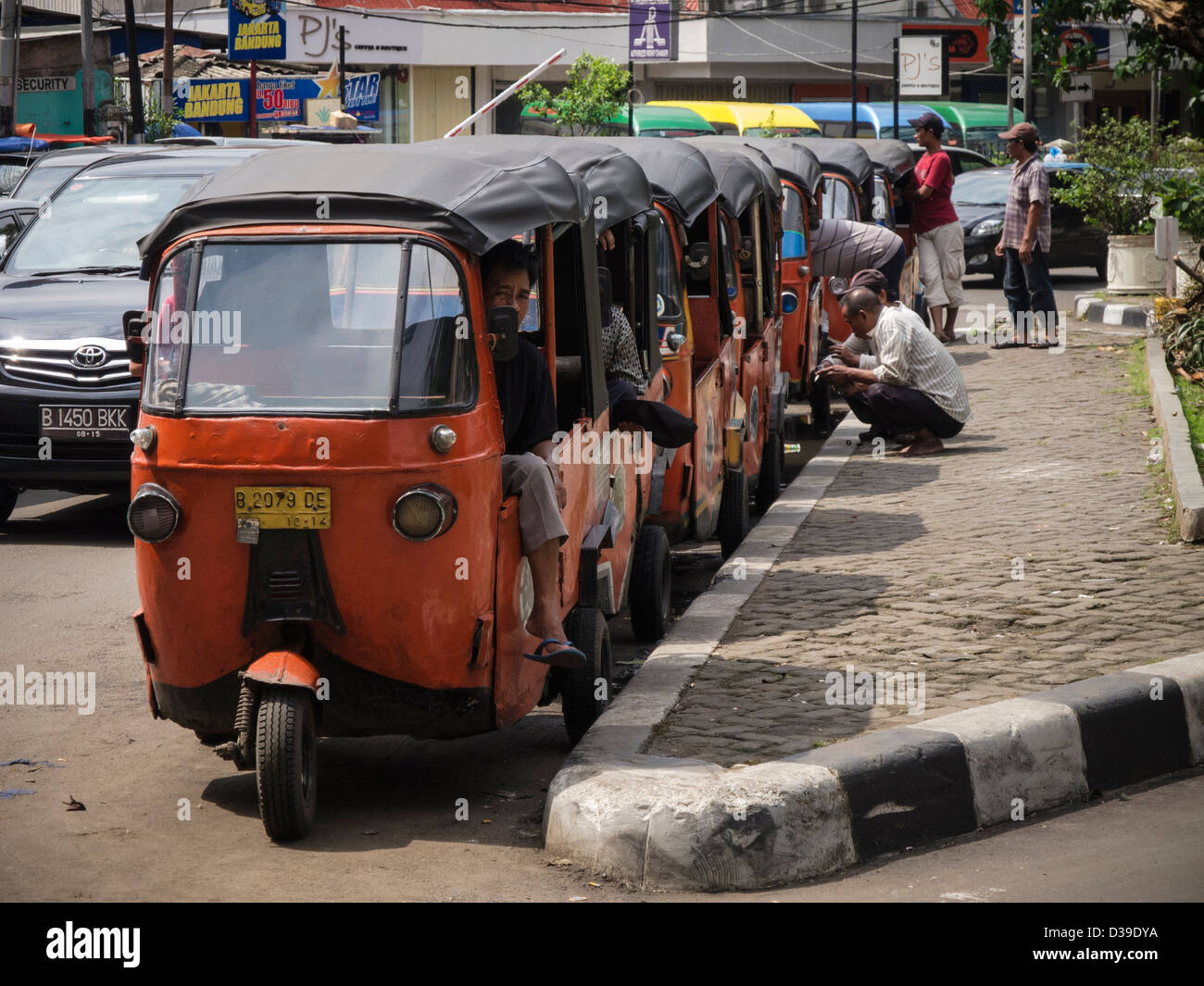 Die alte koloniale Viertel Menteng in Jakarta ist schnell ändern. Stockfoto