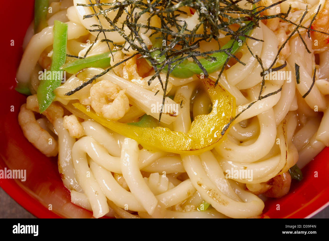 heiße Udon-Nudeln mit Shrim. Japanische Küche Stockfoto