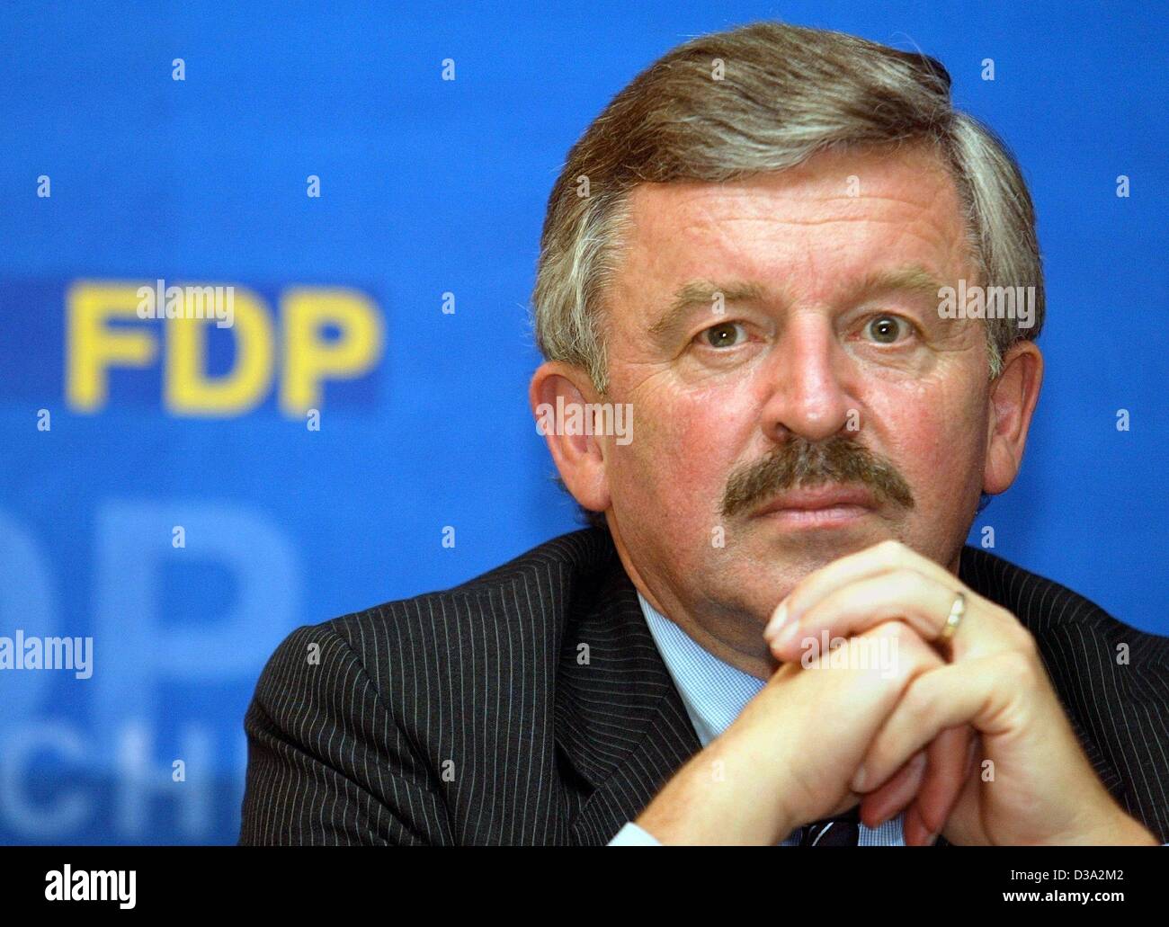 (Dpa) - Juergen Moellemann, stellvertretender Vorsitzender der deutschen Liberalen Partei FDP und Vorsitzender der FDP im Bundesland NRW, 4. Juni 2002 in Lübeck, abgebildet. Stockfoto