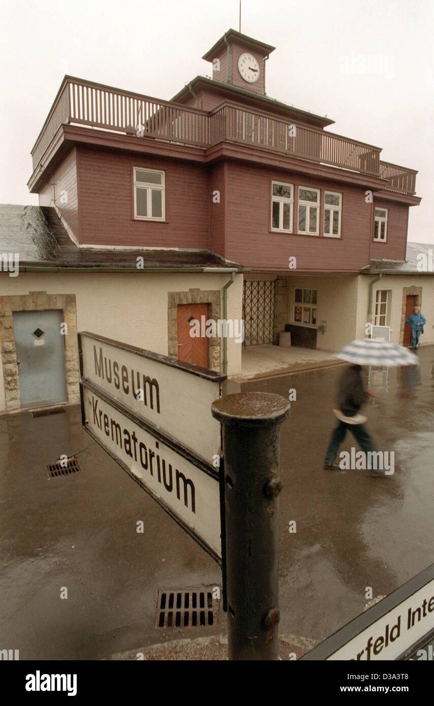 (Dpa-Dateien) - Eingang des ehemaligen Nazi-Konzentrationslager Buchenwald bei Weimar, Deutschland (undatiert). Stockfoto