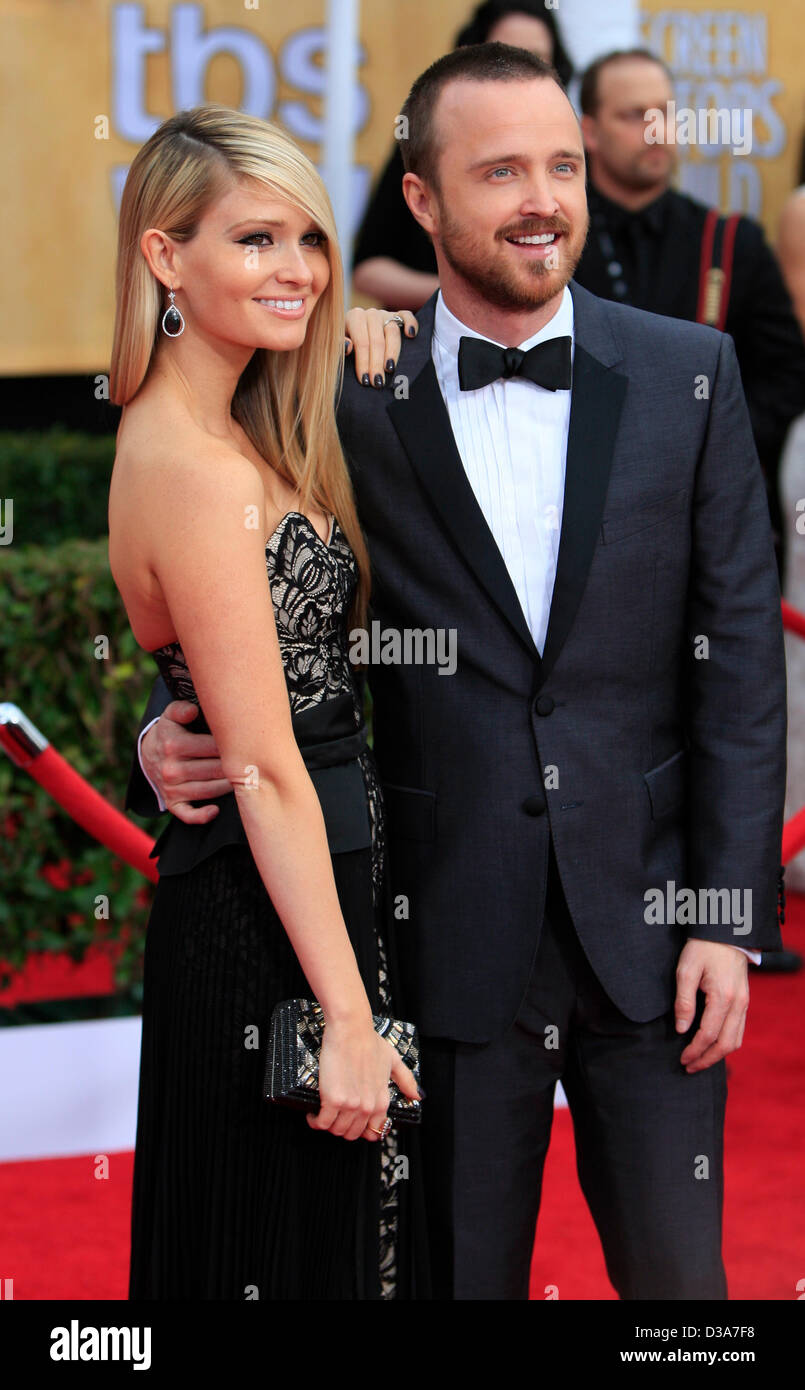 LAUREN PARSEKIAN & AARON PAUL SCHAUSPIELER 19. ANNUAL SCREEN ACTORS GUILD AWARDS. ROTEN Teppich LOS ANGELES, ENGLAND, UK 27. Januar 2013 DIO59109 Stockfoto