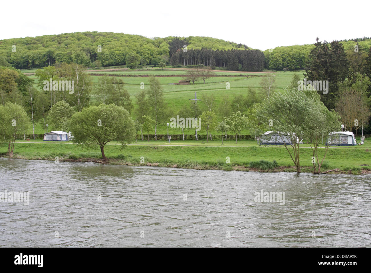Luxemburg: Campingplatz am Fluss sicher, in der Nähe von Diekirch/Ettelbrück Stockfoto