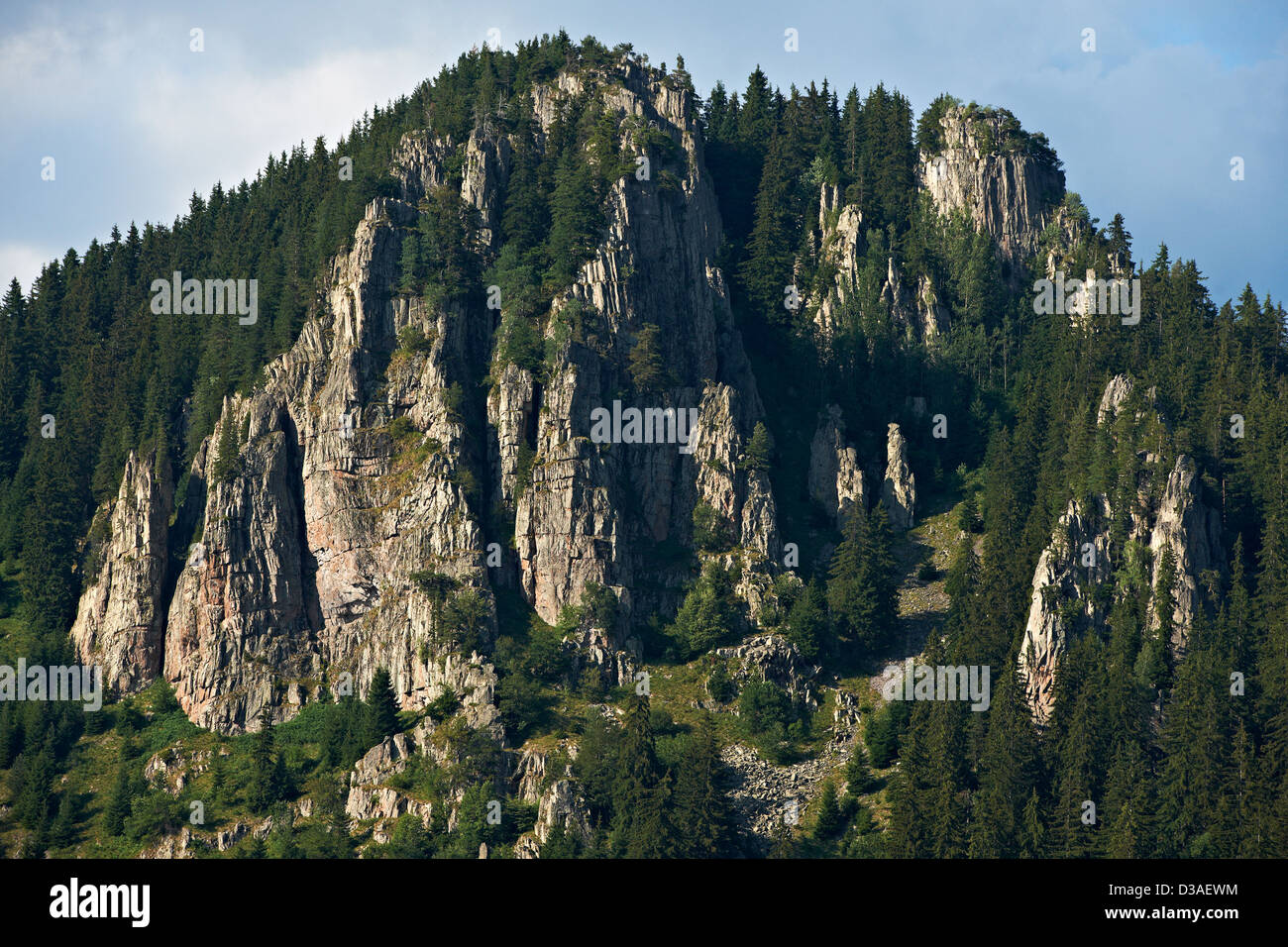 Felsen in der Nähe von Smolian Stadt, Rhodopen, Bulgarien Stockfoto