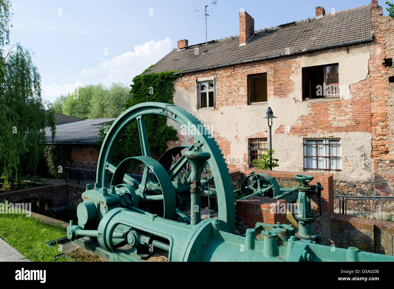 Storkow, Deutschland, Wasser Managementsystem mit Ruinen einer Mühle Stockfoto