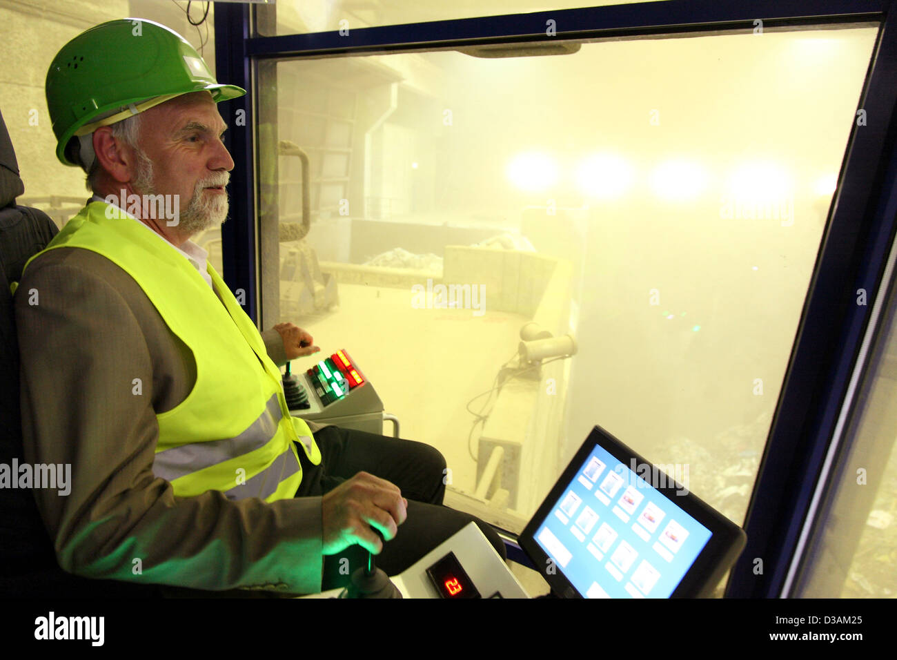 Leuna, Deutschland, Jochen Flasbarth, UBA, im Verbrennungsofen MVV TREA Leuna GmbH Stockfoto