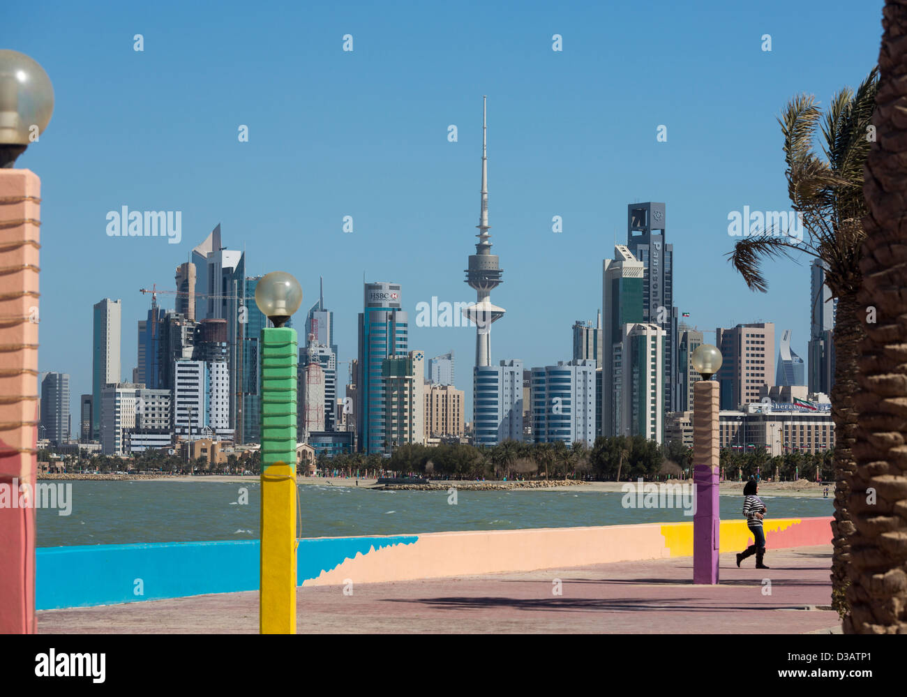Ansicht von Wolkenkratzern, Kuwait-Stadt, Kuwait Stockfoto