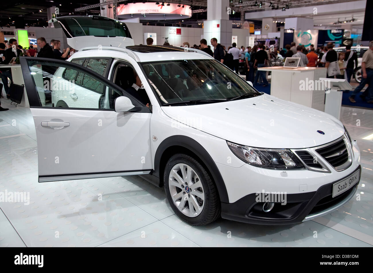 FRANKFURT - SEP 20: SAAB auf der 63. IAA (Internationale Automobil Ausstellung) am 20. September 2009 in Frankfurt am Main, Deutschland. Stockfoto