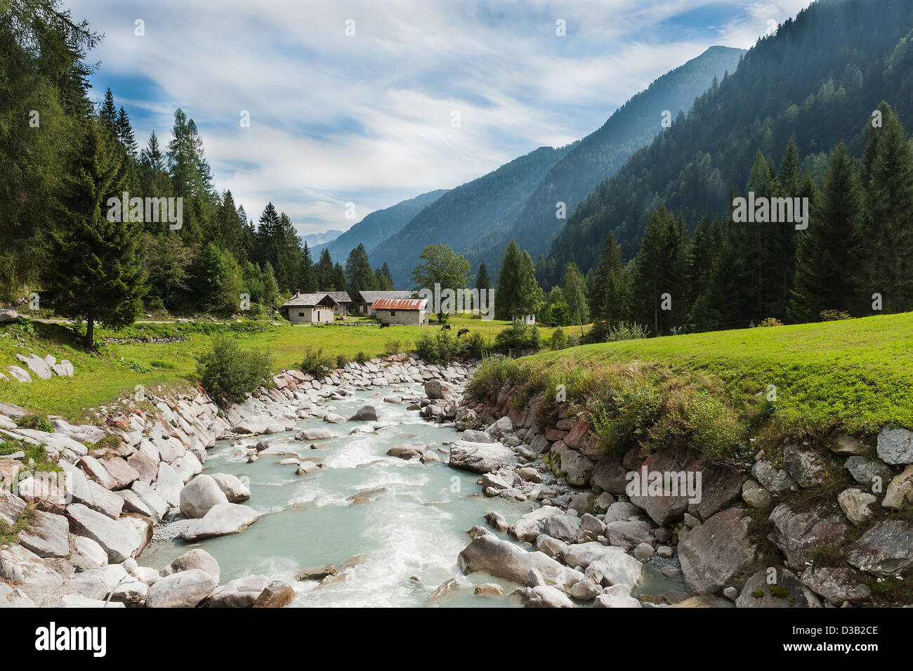 Der Bergfluss Stockfoto