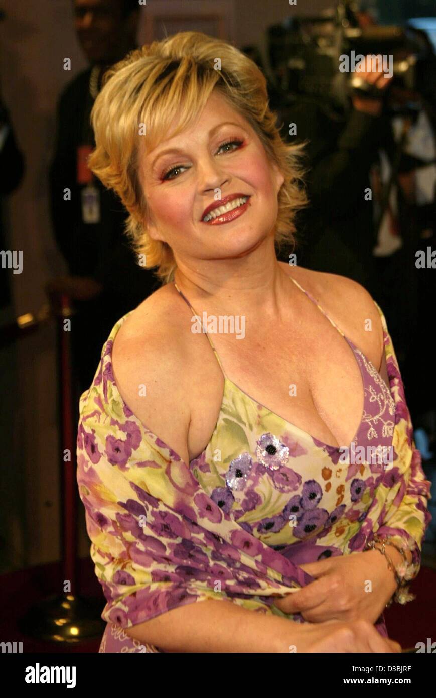 (Dpa) - US-Schauspielerin Charlene Tilton ("Dallas") posiert für ein Foto auf der Oscar-Party "Night of 100 Stars" nach der 75. Oscar-Verleihung im Beverly Hills Hotel in Los Angeles, 23. März 2003. Stockfoto