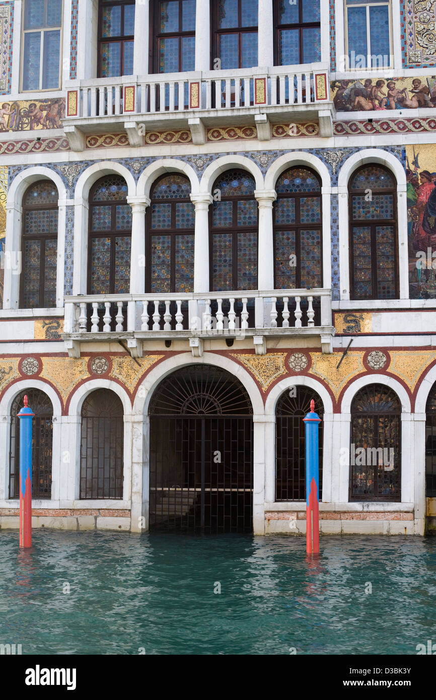 Blick entlang des Canal Grande des Sinkens Stadt Venedig Italien Stockfoto
