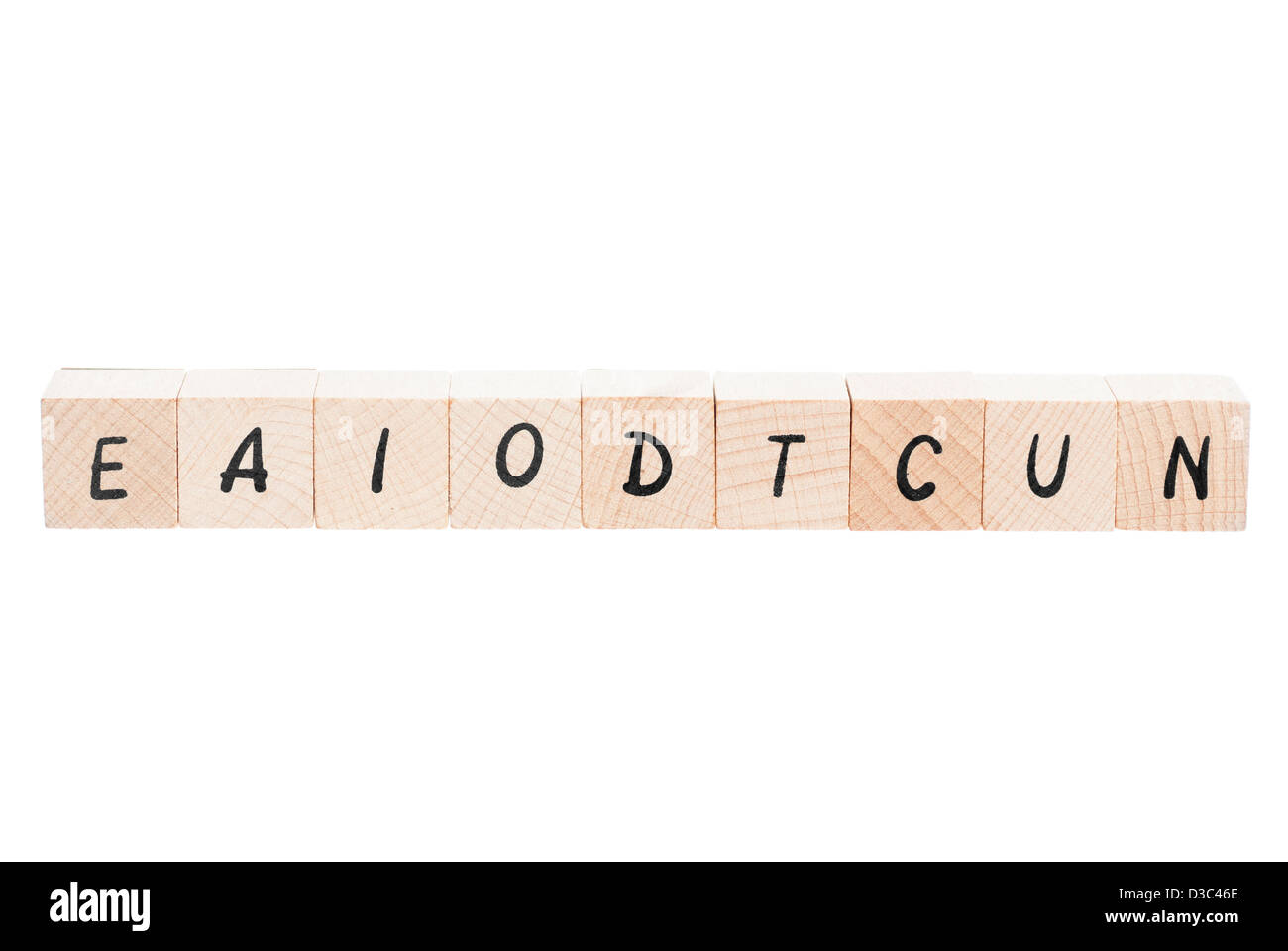 Bildung falsch geschrieben mit Holzklötzen. Weißen Hintergrund. Stockfoto