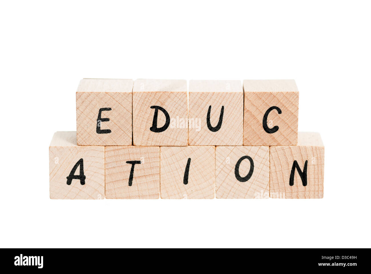 Bildung ausgeschrieben mit Holzklötzen. Weißen Hintergrund. Stockfoto