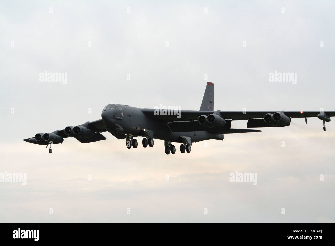 Us Air Force b-52 Stratofortress Landung. Stockfoto