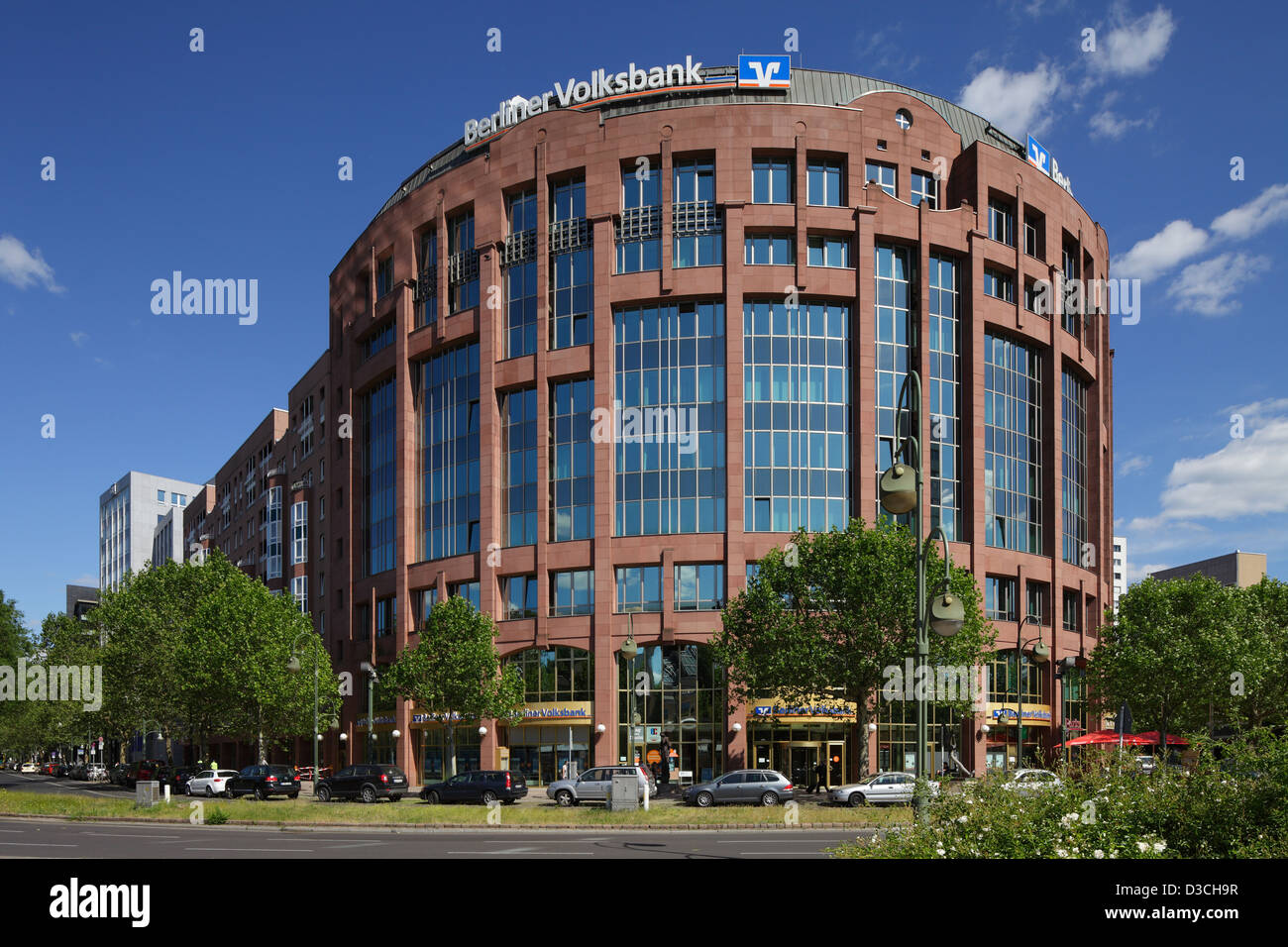 Berlin, Deutschland, Sitz der Berliner Volksbank eG an der Budapester Straße Stockfoto