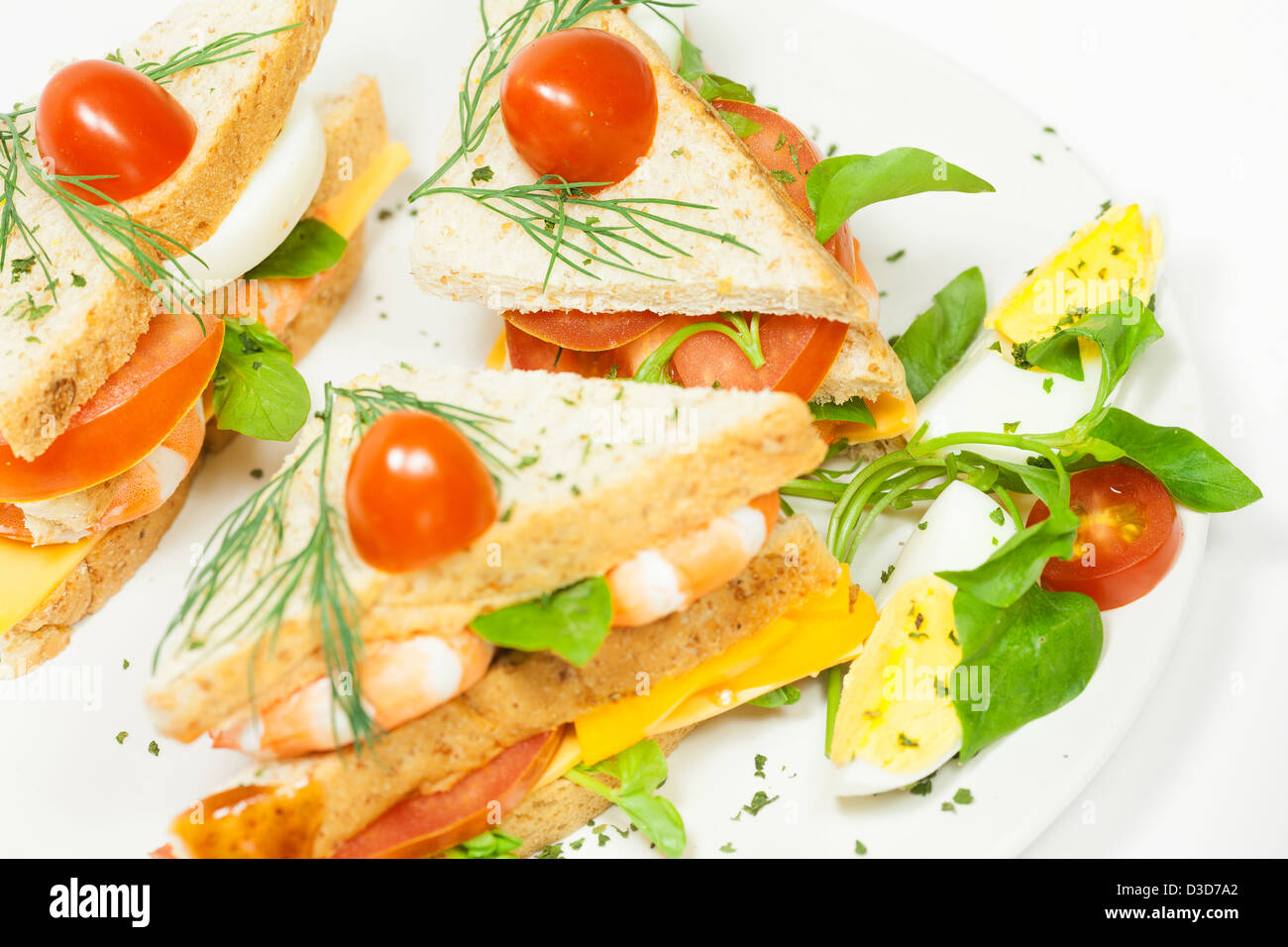 Garnelen-Sandwiches auf dem Teller Stockfoto