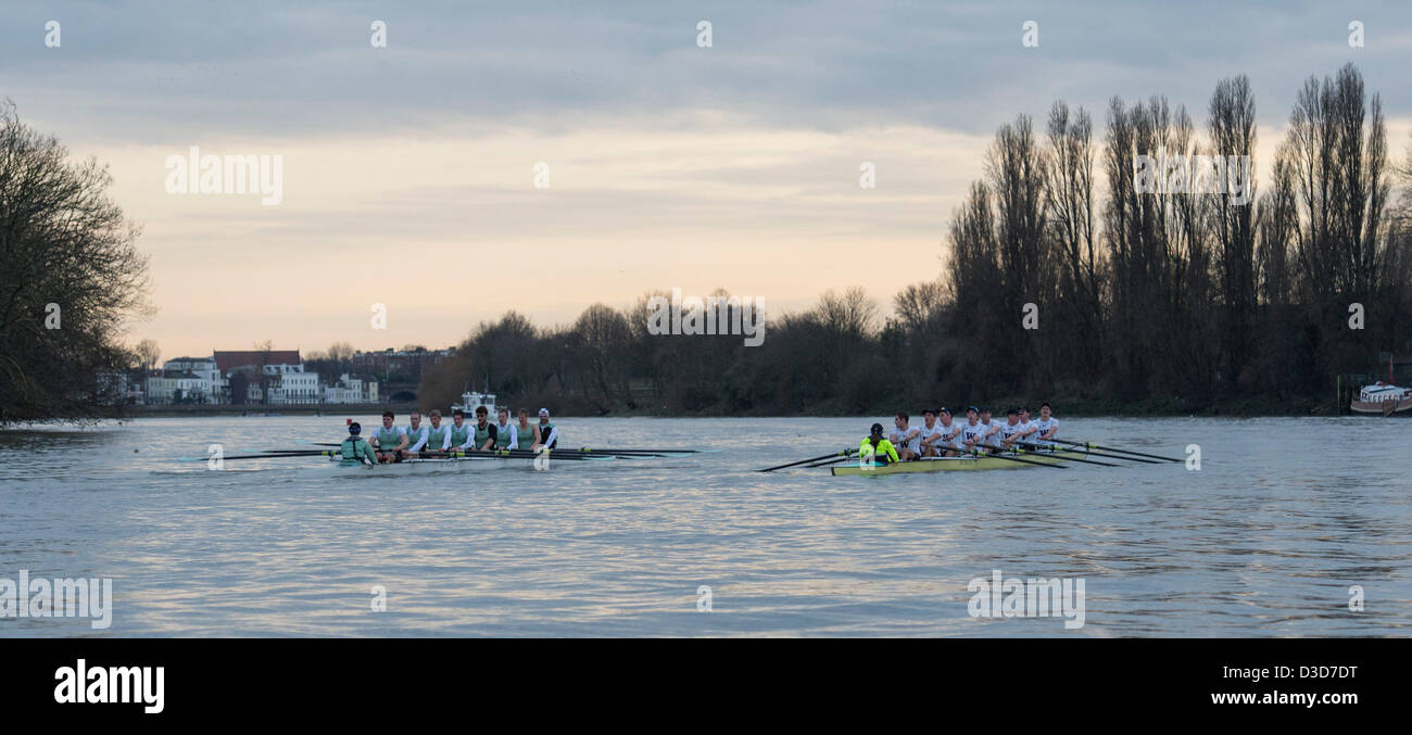 16.02.2013 Cambridge University Boat Club Vs Bootsrennen der University of Washington. Cambridge Blau Boots Crew:-B: Mailand Bruncvik, 2: Grant Wilson, 3: Ty Otto, 4: Steve Dudek, 5: Alexander Scharp, 6: Niles Garratt, 7: George Nash, S: Alexander Fleming, C: Henry Fieldman. Universität von Washington Crew:-B: Julian Svoboda, 2: 3 Alexander Perkins: Sam Dommer, 4: Marcus Bowyer, 5: Alex Bunker, 6: Colin McCabe, 7: Henry Meek, S: Dusan Milovanovic, C: Lisa Caldwell. Stockfoto