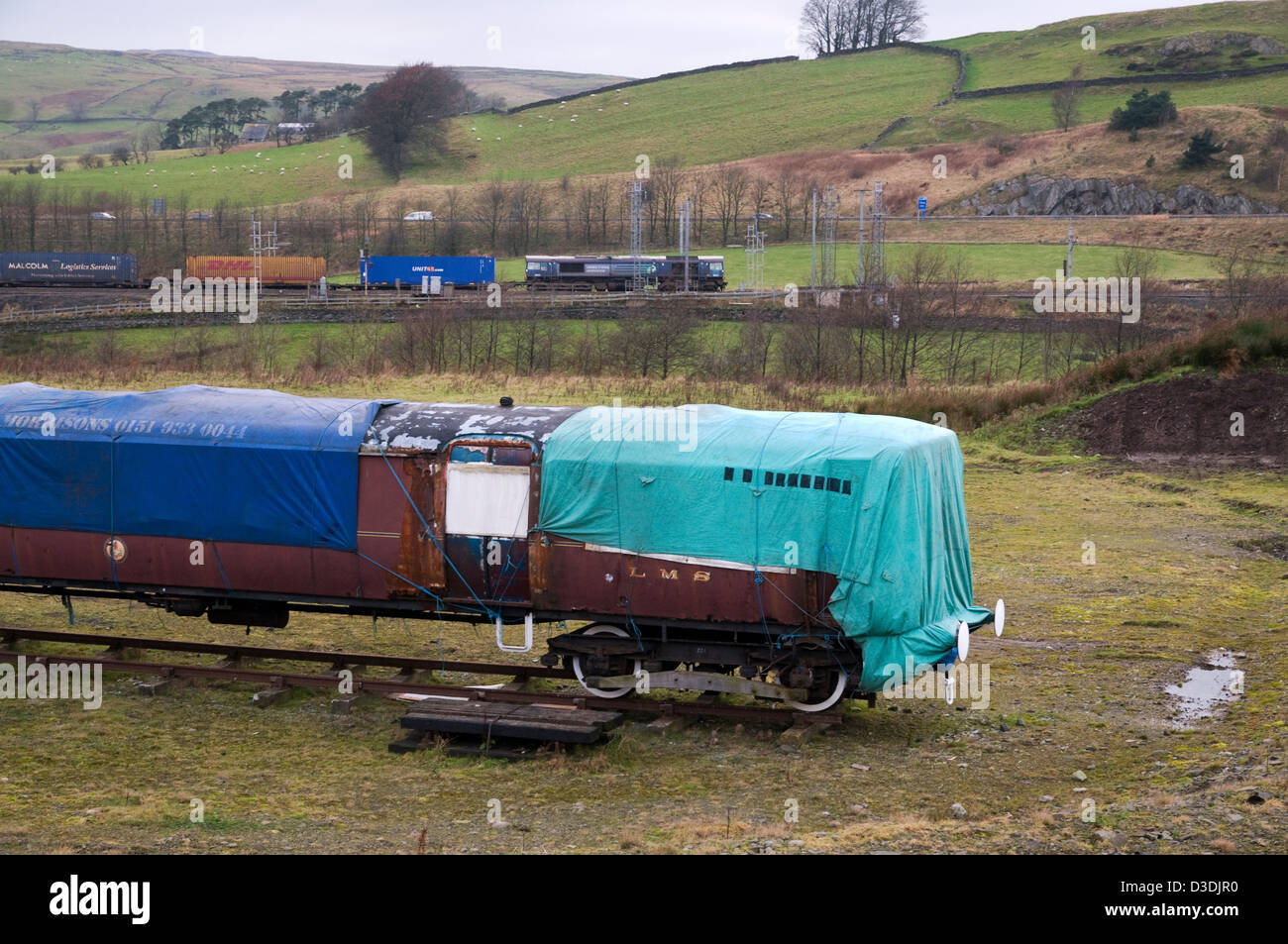 DC Stromschiene, elektrische Triebzug, 2 Autos, Klasse einrichten 502, gespeichert, laufende Restaurierung, Tebay, cumbria Stockfoto