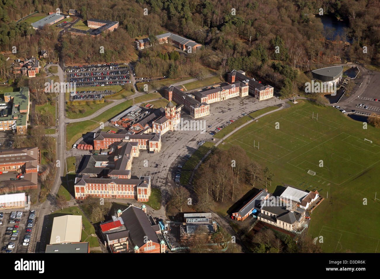 Luftaufnahme des New College Gebäude am The Royal Military Academy Sandhurst (RMAS), britischer Offizier und erste Ausbildung. Stockfoto