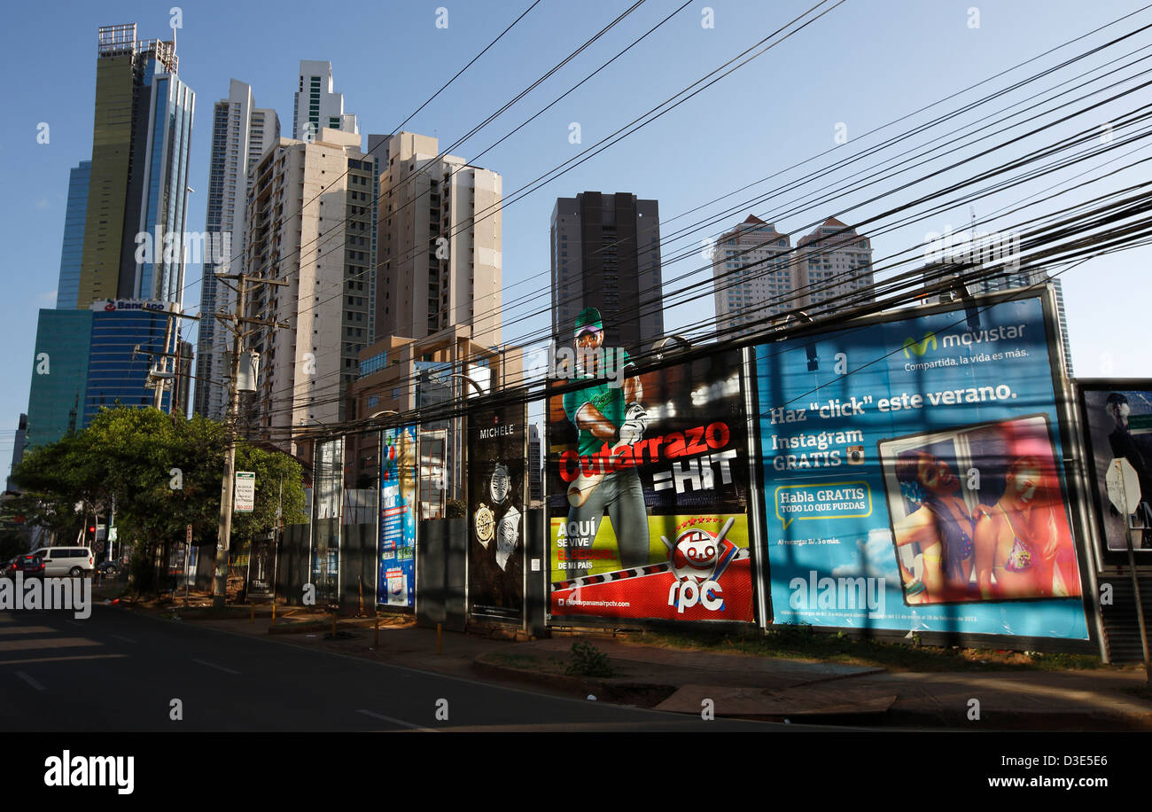 Werbetafeln, Panama City, Panama Stockfoto