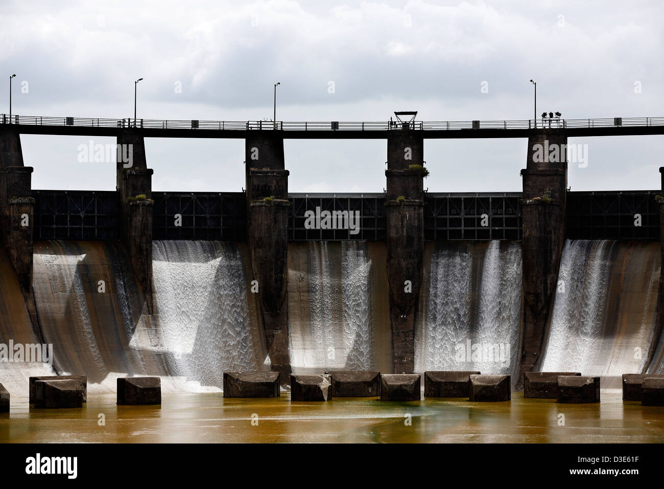Die Hochwasserentlastung auf dem Gatun Damm, Panama-Kanal Stockfoto