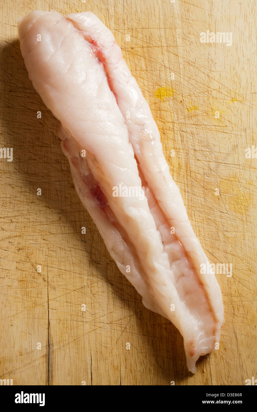 Ein Stück rohes Seeteufel Filet Stockfoto