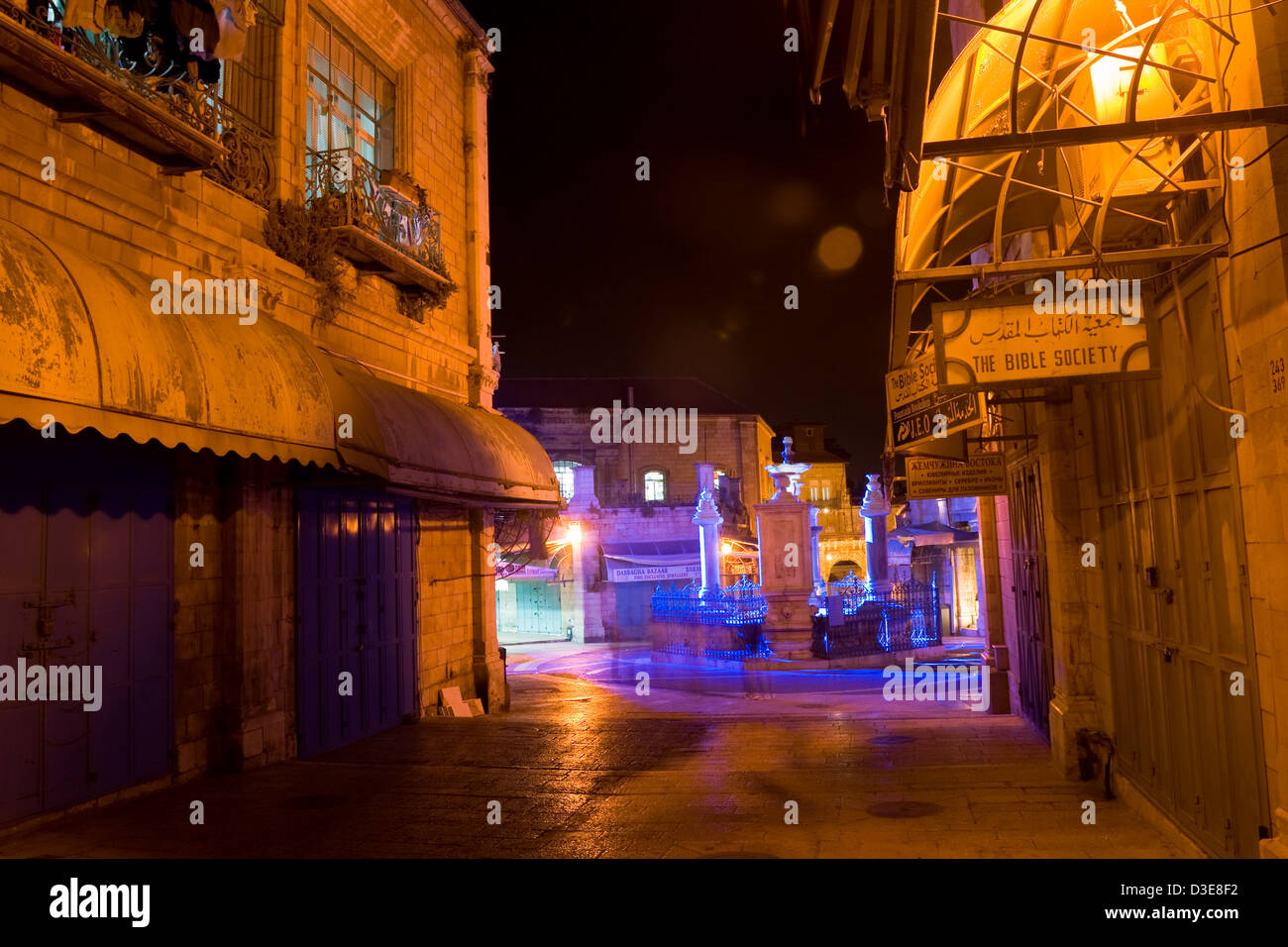 Nächtliche Schuss einer leeren Straße von Christian Quarter, Altstadt von Jerusalem Stockfoto