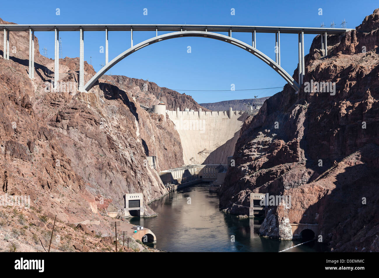 Hoover Dam Bypass Bridge Canyon Blick in Mojave-Wüste Nevadas. Stockfoto