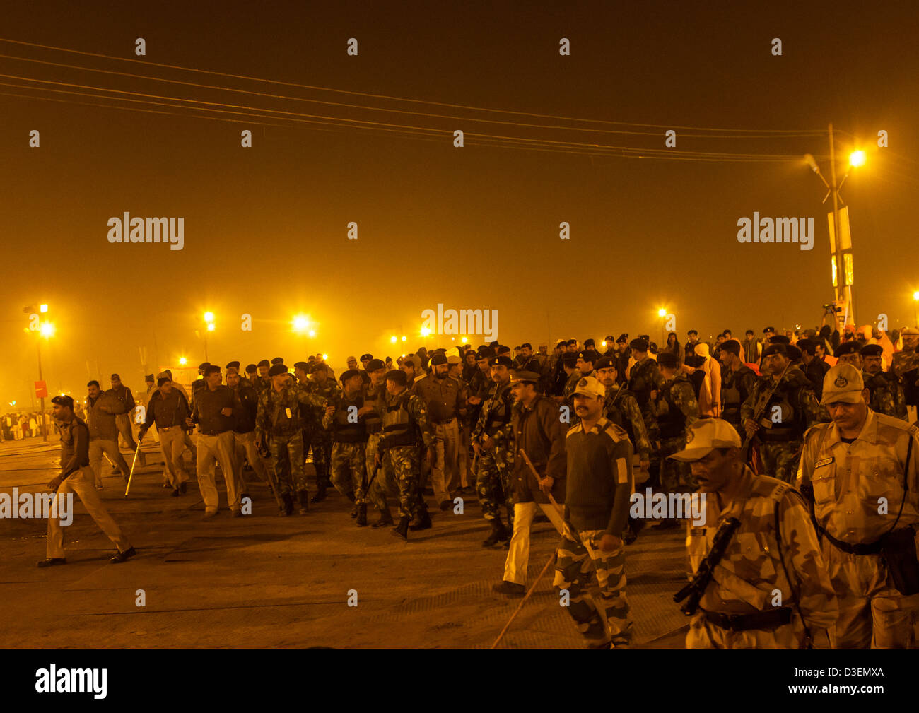 Polizei in 1Maha Kumbh Mela in Allahabad, Indien Stockfoto