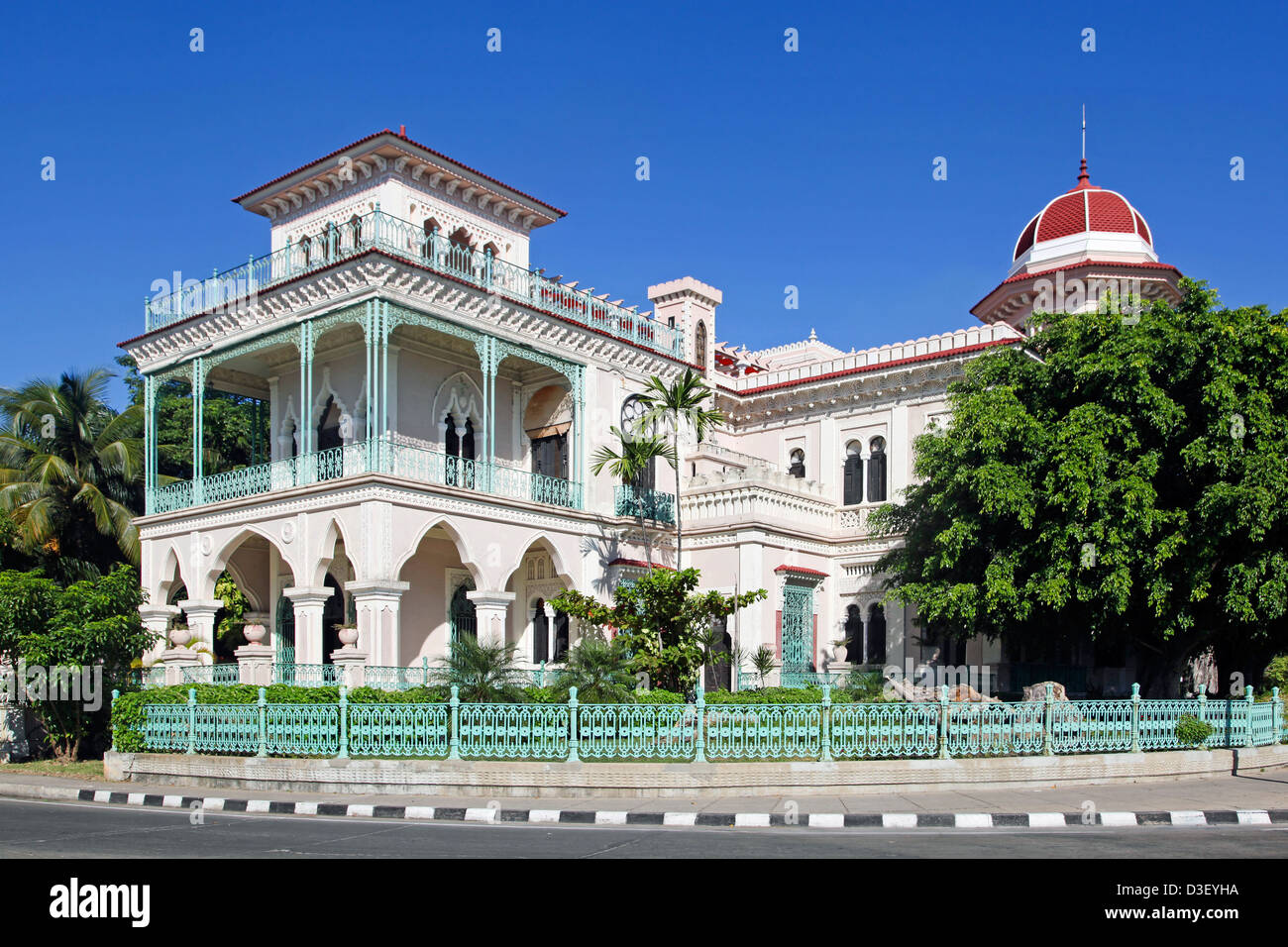 Palacio de Valle / Valle Palace in Punta Gorda im Neo-gotischen Stil, Cienfuegos, Kuba, Caribbean Stockfoto
