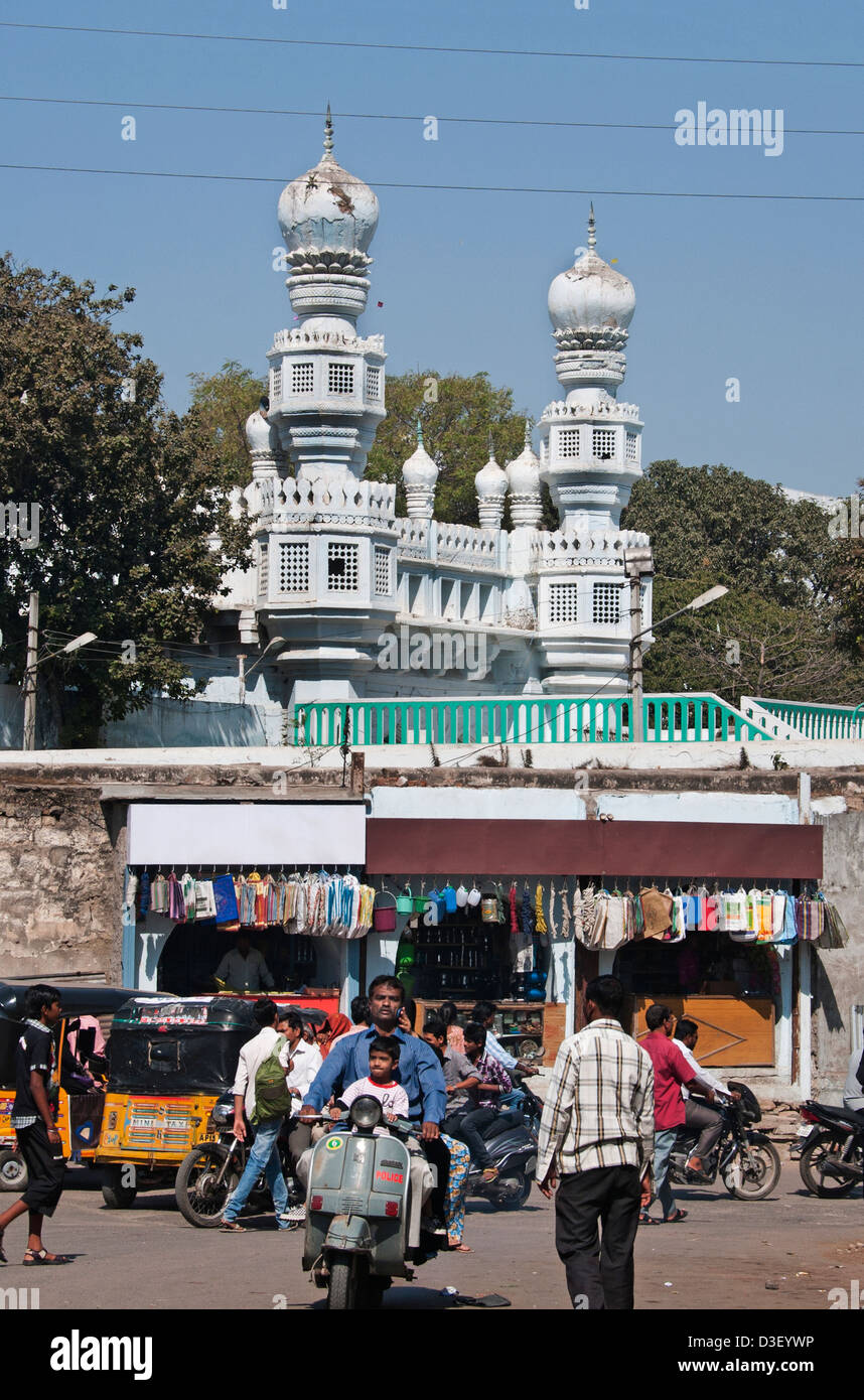 Moschee, Basar und Flohmarkt nördlich von Musi River Hyderabad Indien Andhra Pradesh Stockfoto