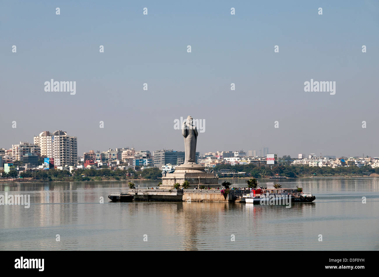 Buddha-Statue Hussainsagar See Hyderabad Indien Andhra Pradesh Stockfoto