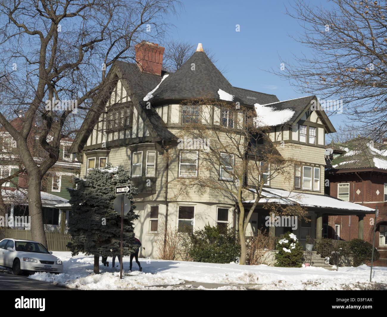 Großes weitläufiges Haus, häufig in der Ditmas Park-Viertel von Brooklyn, NY, Stockfoto