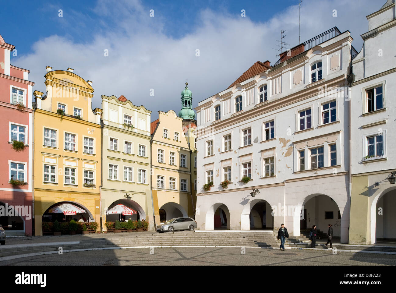 Hirschberg, Polen, restaurierte Häuser auf dem Marktplatz Stockfoto