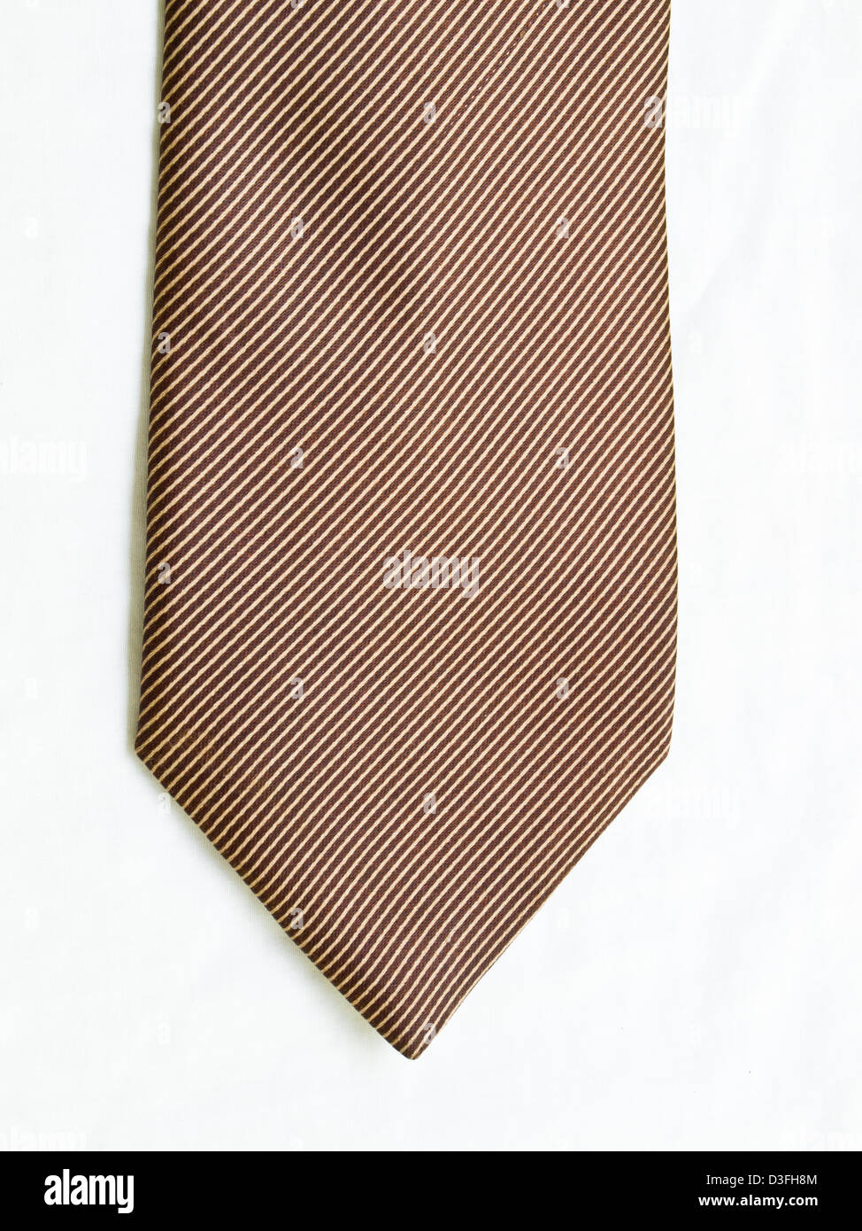 Gestreifte rote und weiße Krawatte isoliert auf weißem Hintergrund. Stockfoto