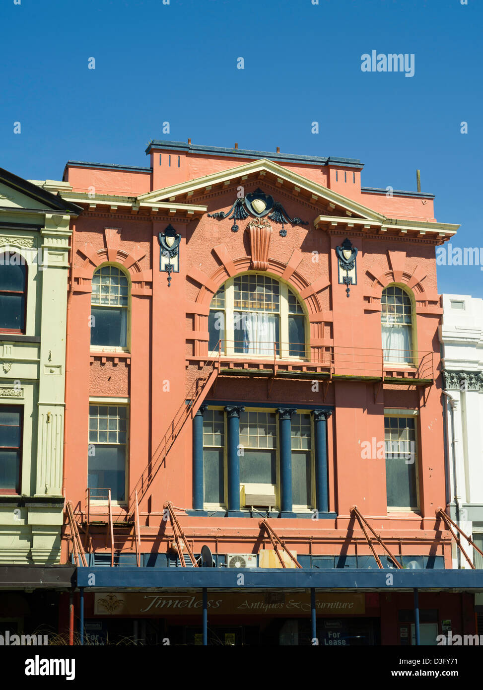 Eine Straßenansicht entlang Dee Street, Invercargill, Neuseeland Stockfoto