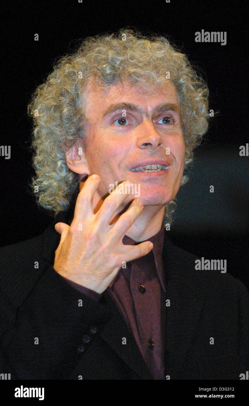 Dpa-Dateien) - britischer Dirigent Sir Simon Rattle in Berlin, 19.  September 1999 Gesten. Simon Rattle Januar l955 in Liverpool geboren und im  Alter von l6, ging an der Royal Academy of Music