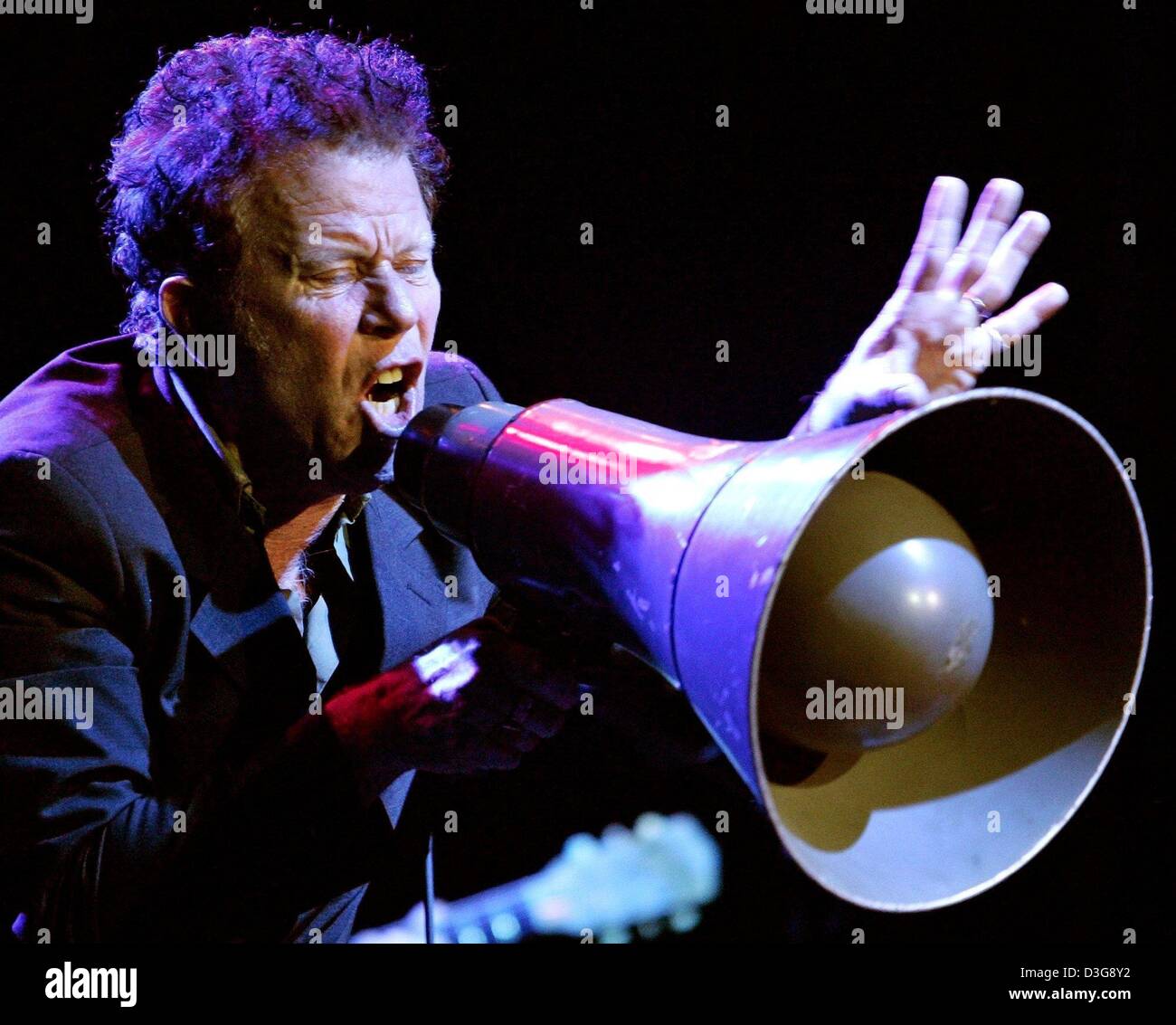 15 ausverkaufte konzerte Fotos und Bildmaterial in hoher Auflösung