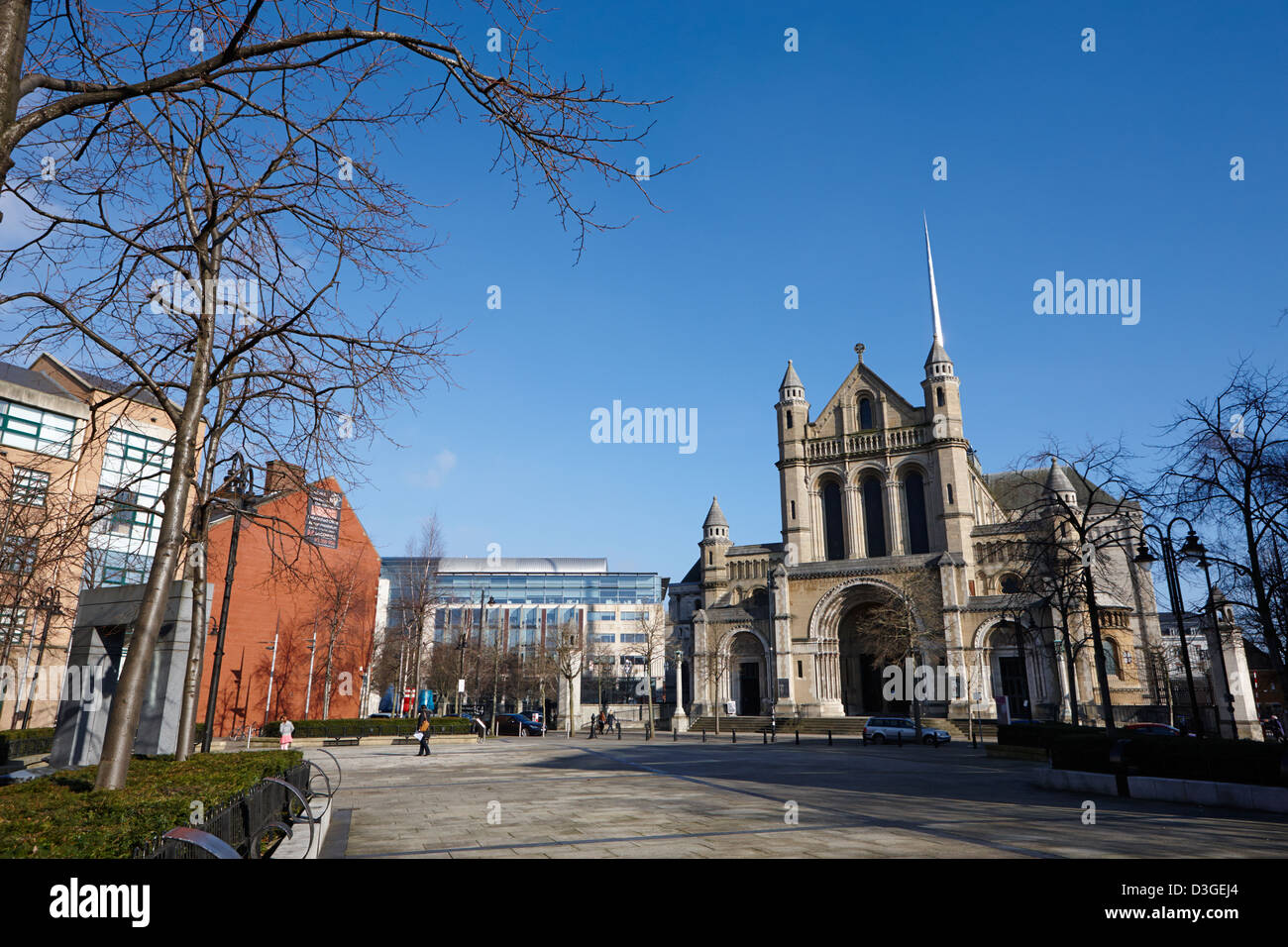 St. Annes Belfast Cathedral und Schriftsteller quadratische Belfast Nordirland Vereinigtes Königreich Stockfoto