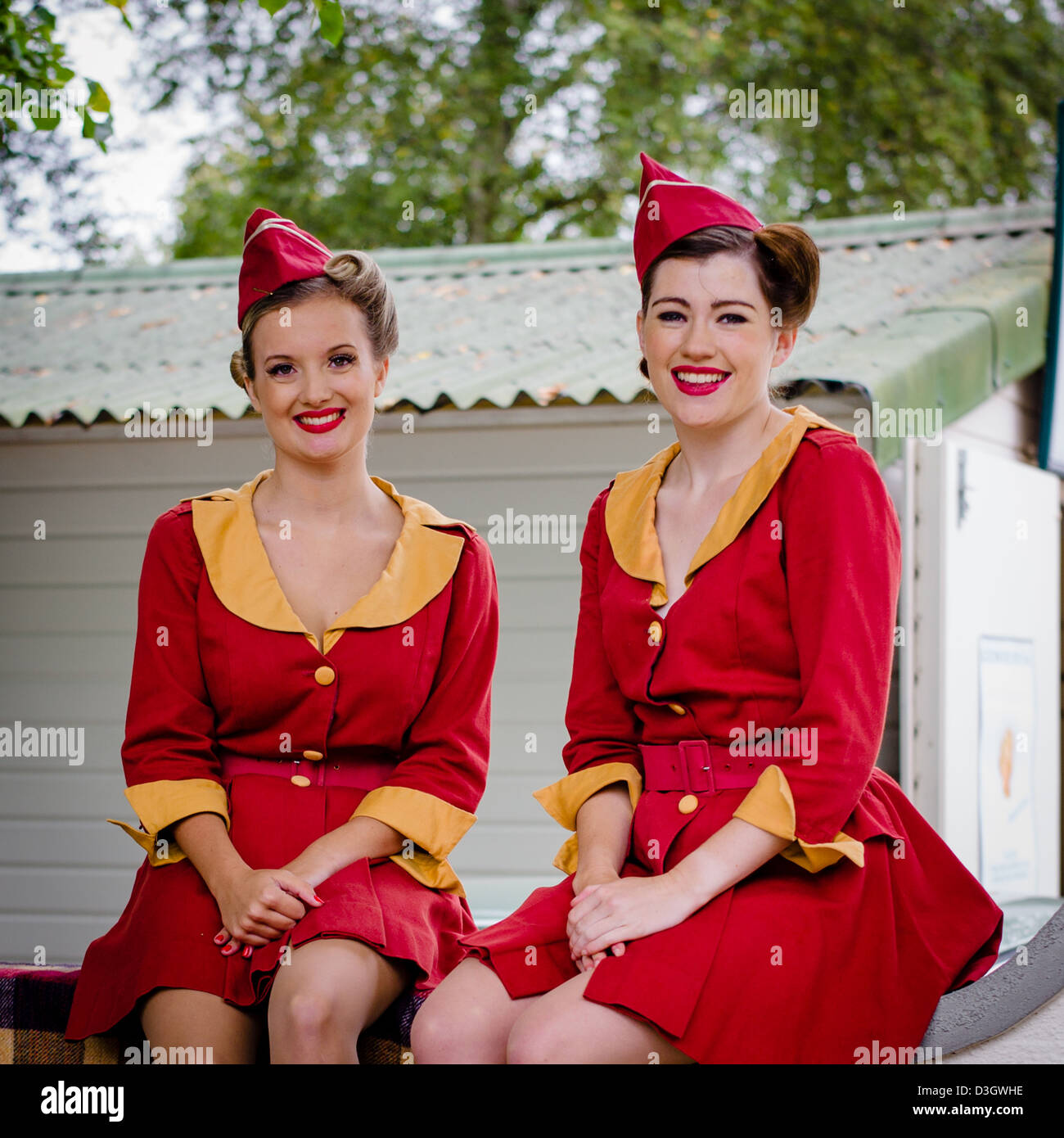 Stewardess uniform beim Goodwood Revival Stockfoto