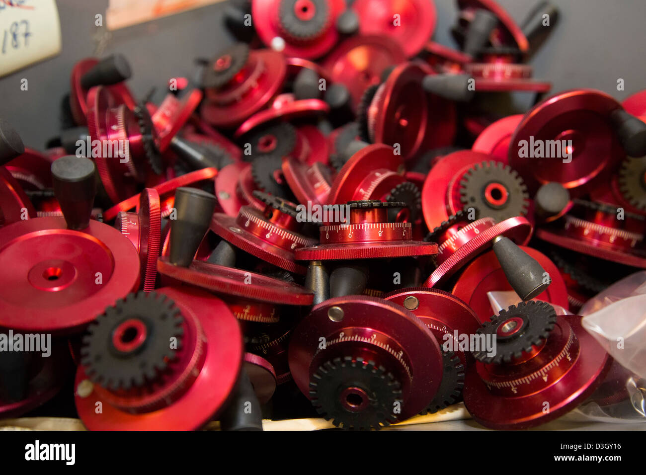 Teile für kleine Drehmaschinen und andere Werkzeugmaschinen bei Sherline Products. Stockfoto